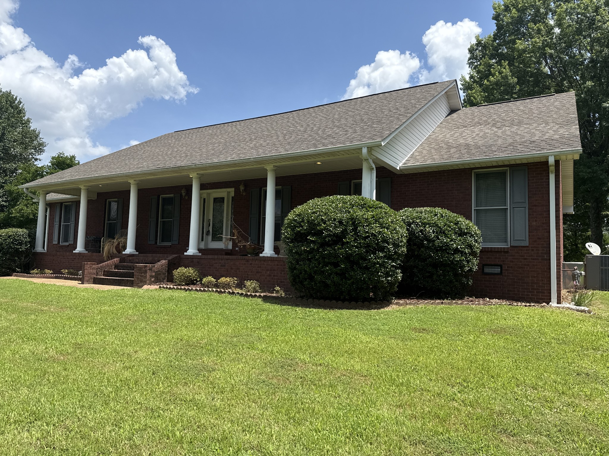 295 Milan Hwy Property Photo 1