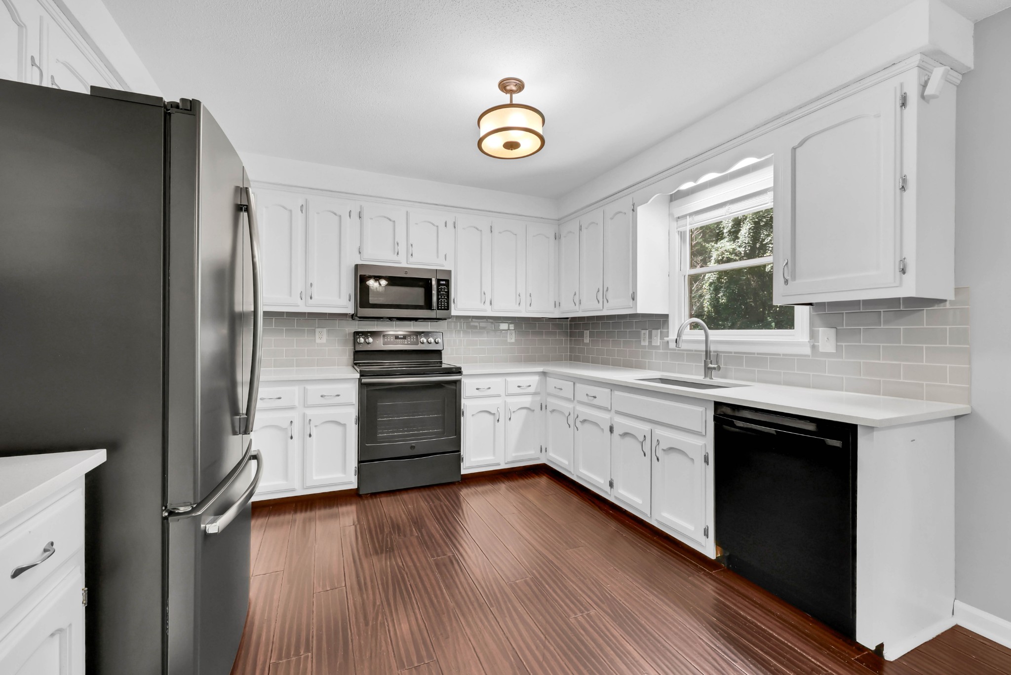 2170 New England Place Property Photo 11