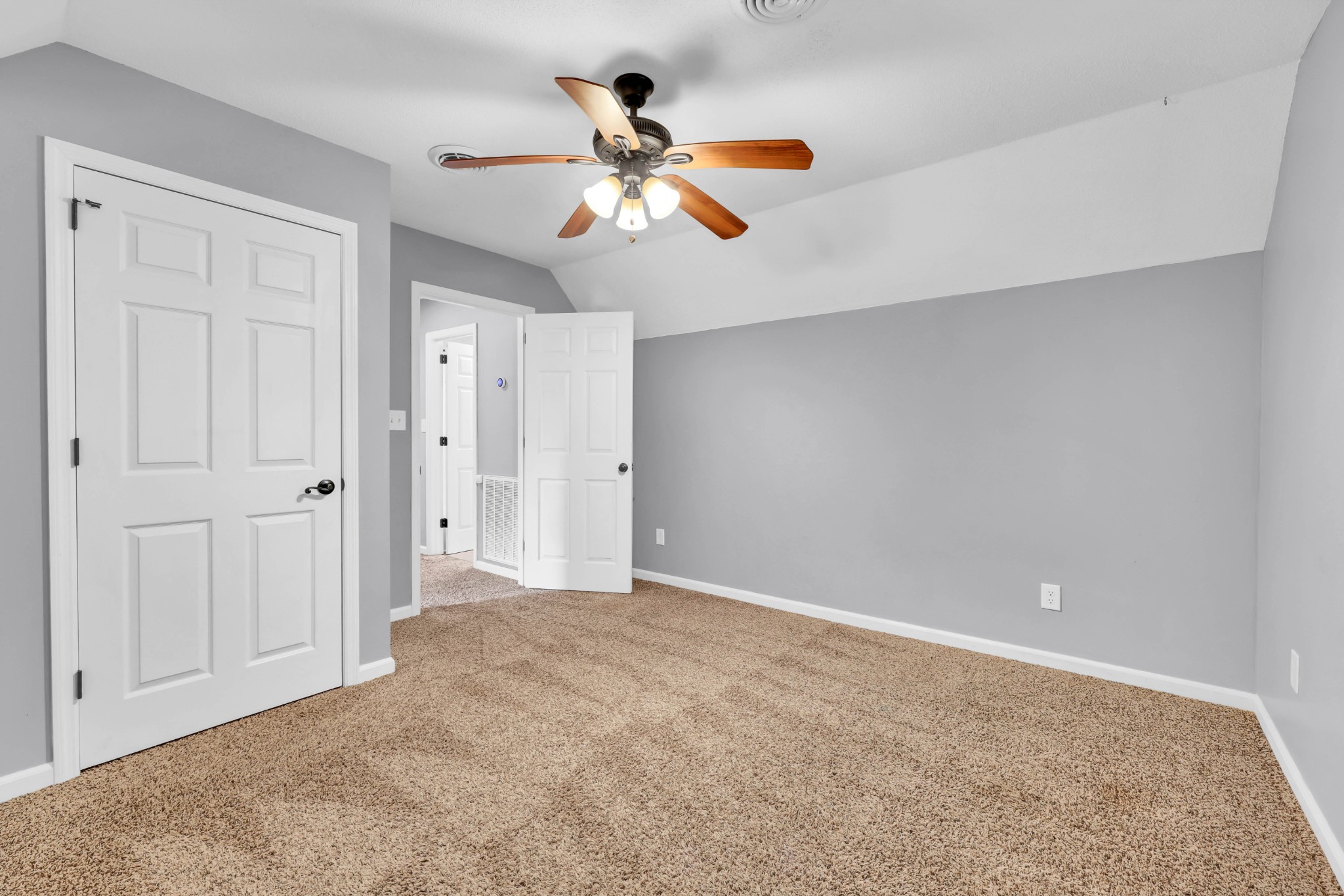 2170 New England Place Property Photo 22