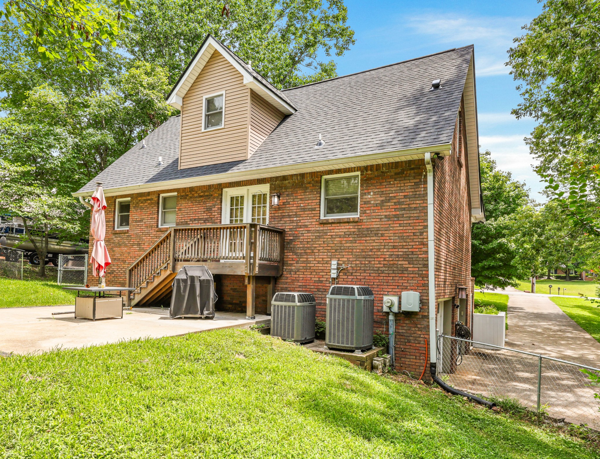 2170 New England Place Property Photo 30