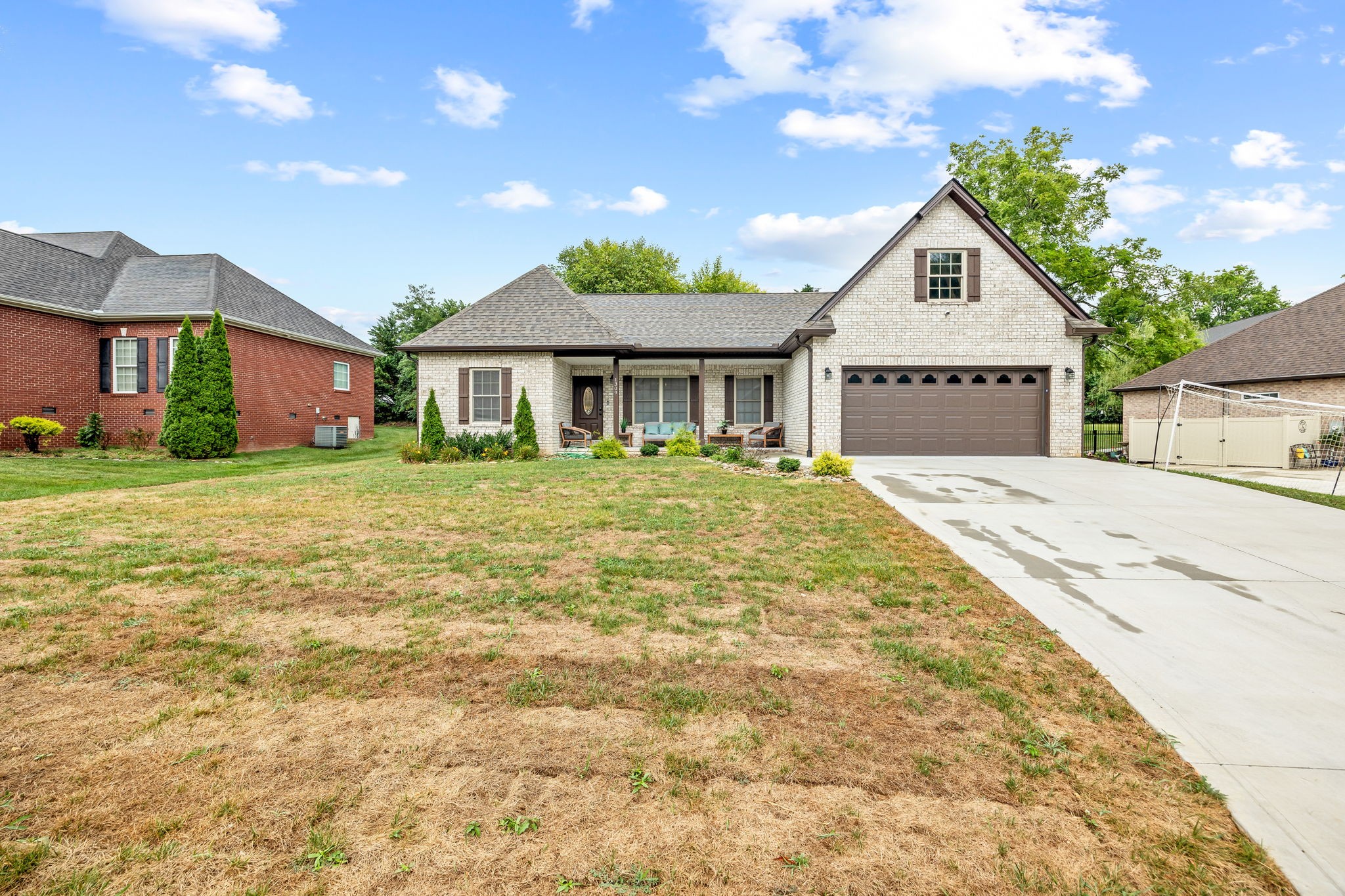 1309 Bridle Path Property Photo 1