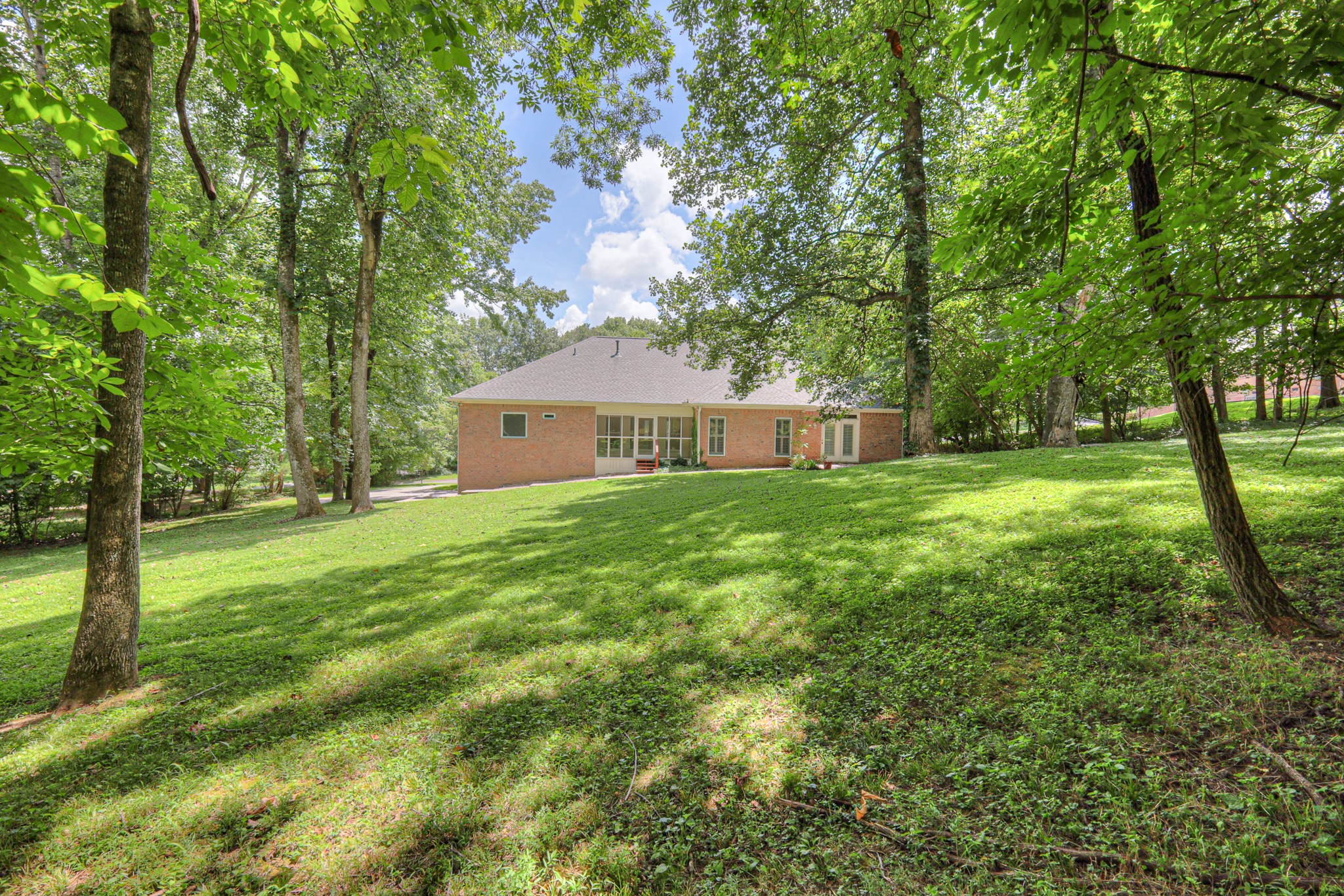 604 Georgian Way Property Photo 6