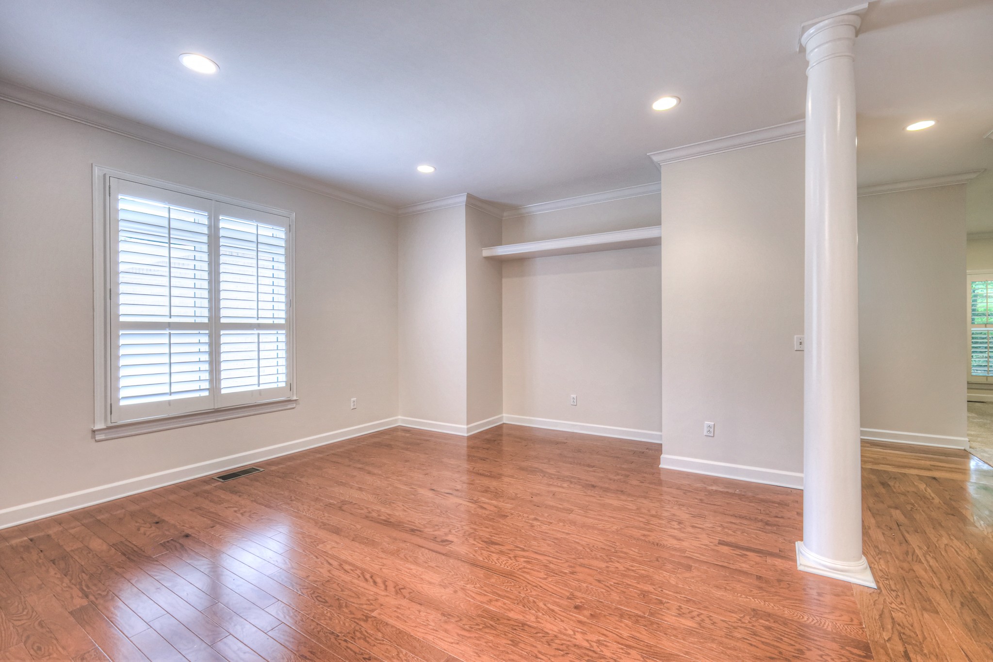 604 Georgian Way Property Photo 11