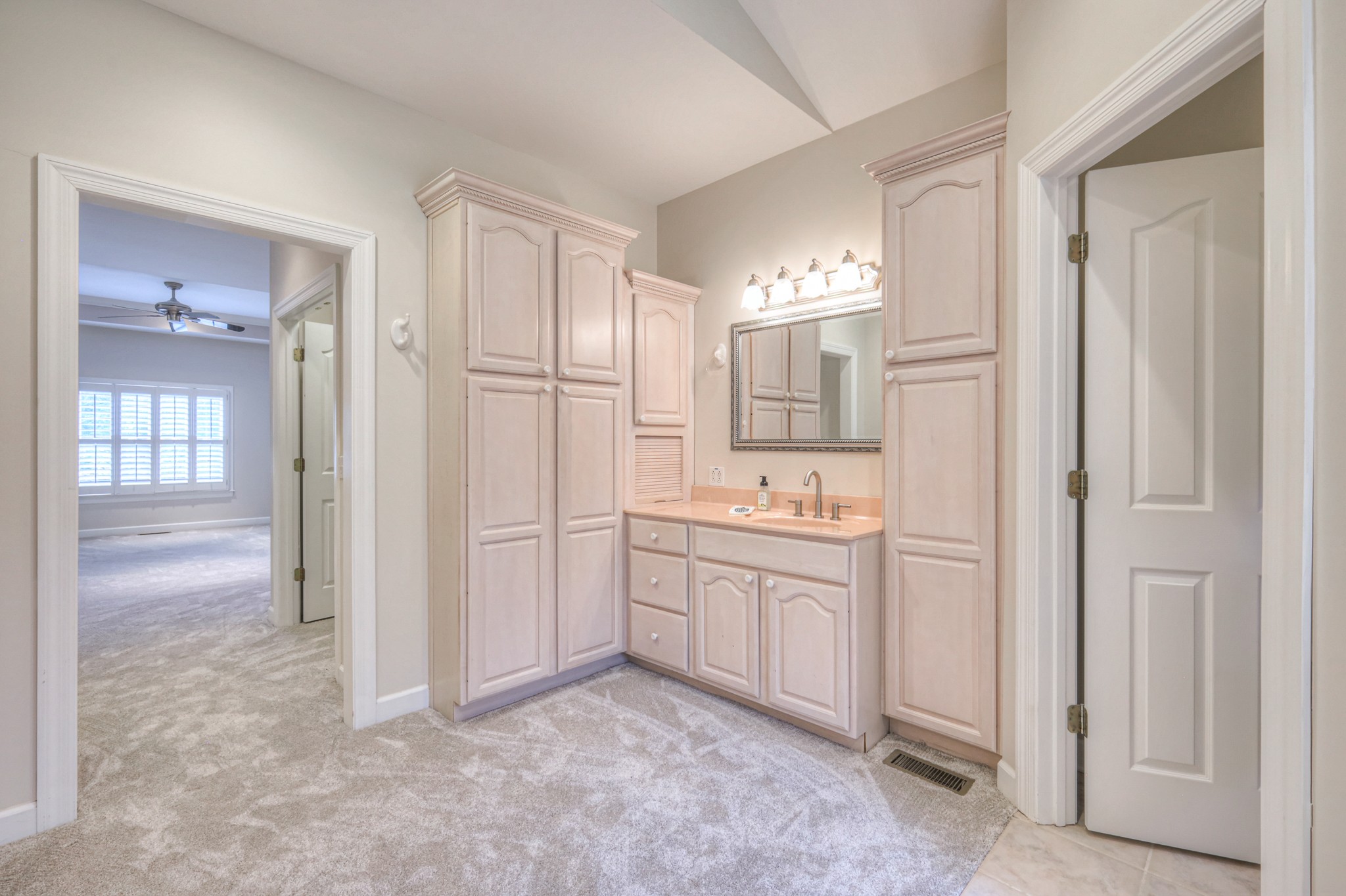 604 Georgian Way Property Photo 22