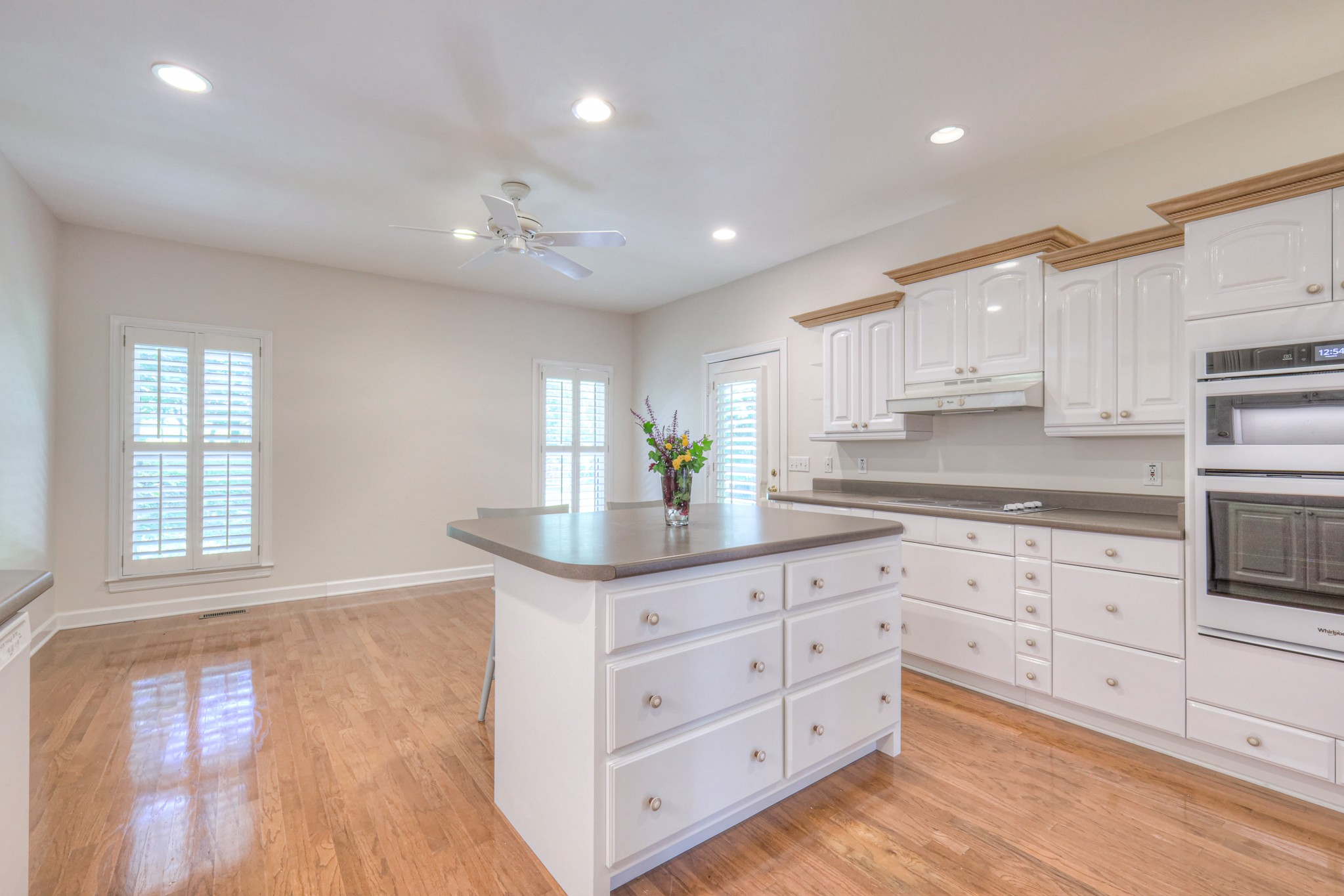 604 Georgian Way Property Photo 25