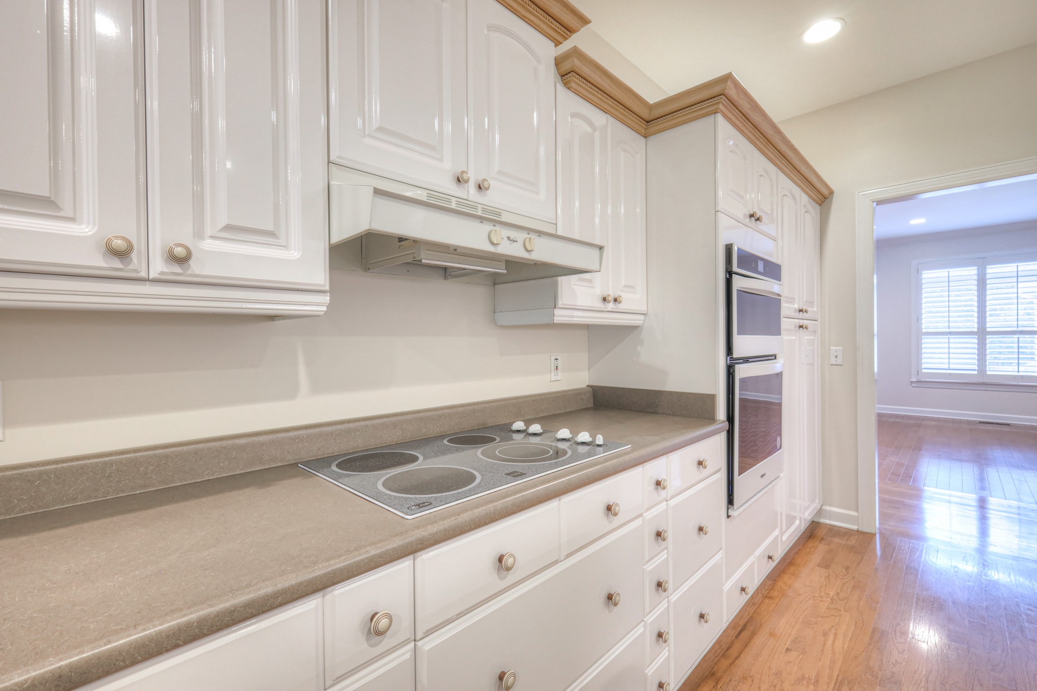 604 Georgian Way Property Photo 29