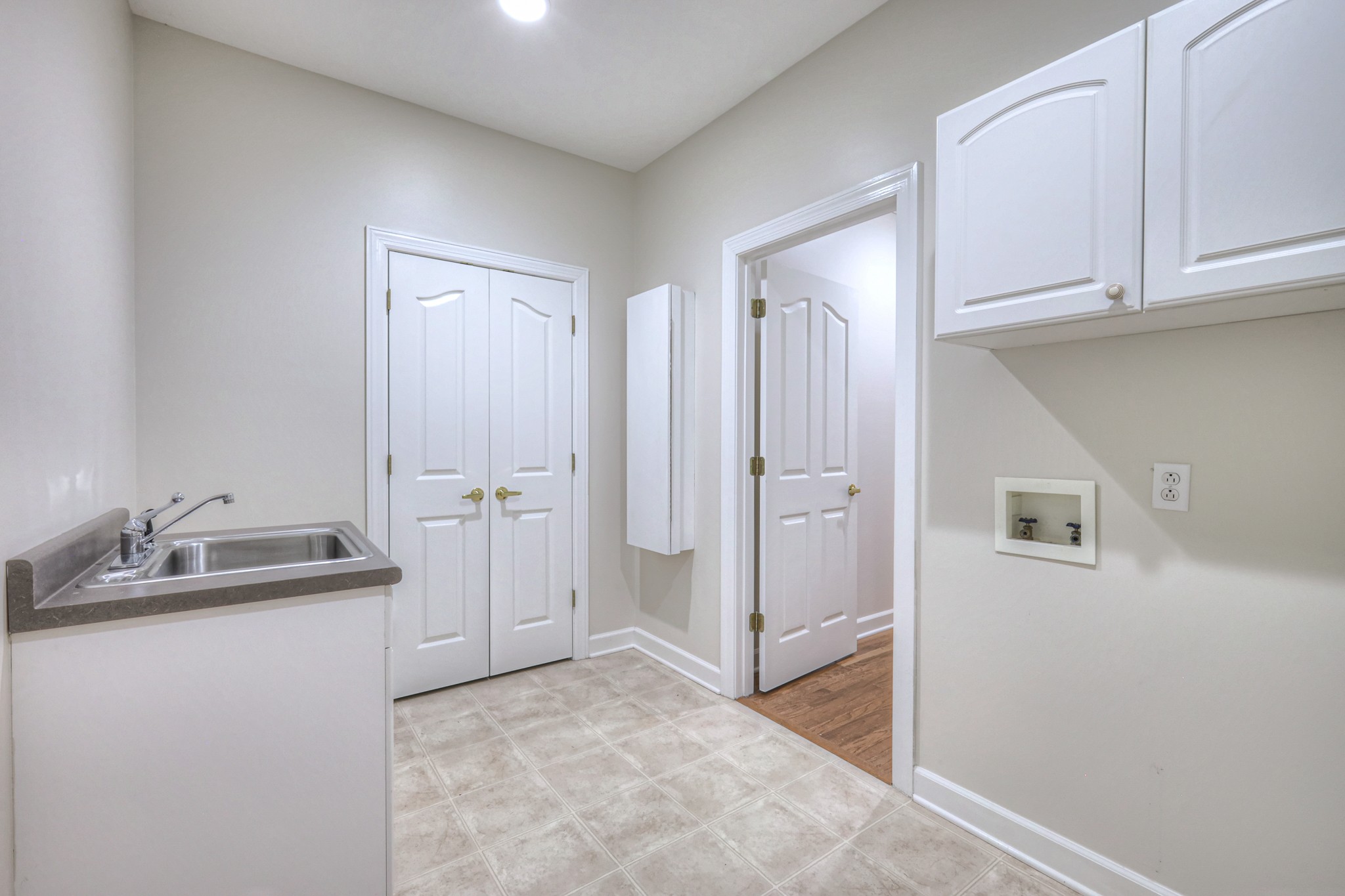 604 Georgian Way Property Photo 43