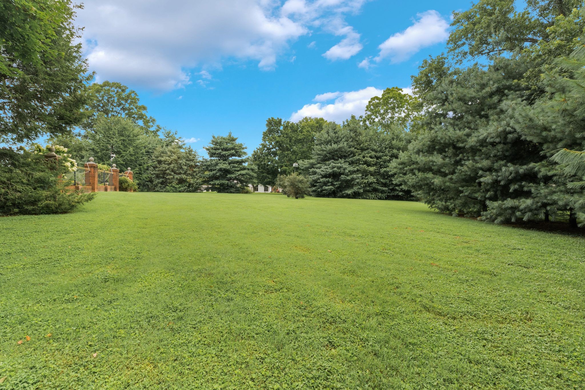 207 Kennett Rd Property Photo 49