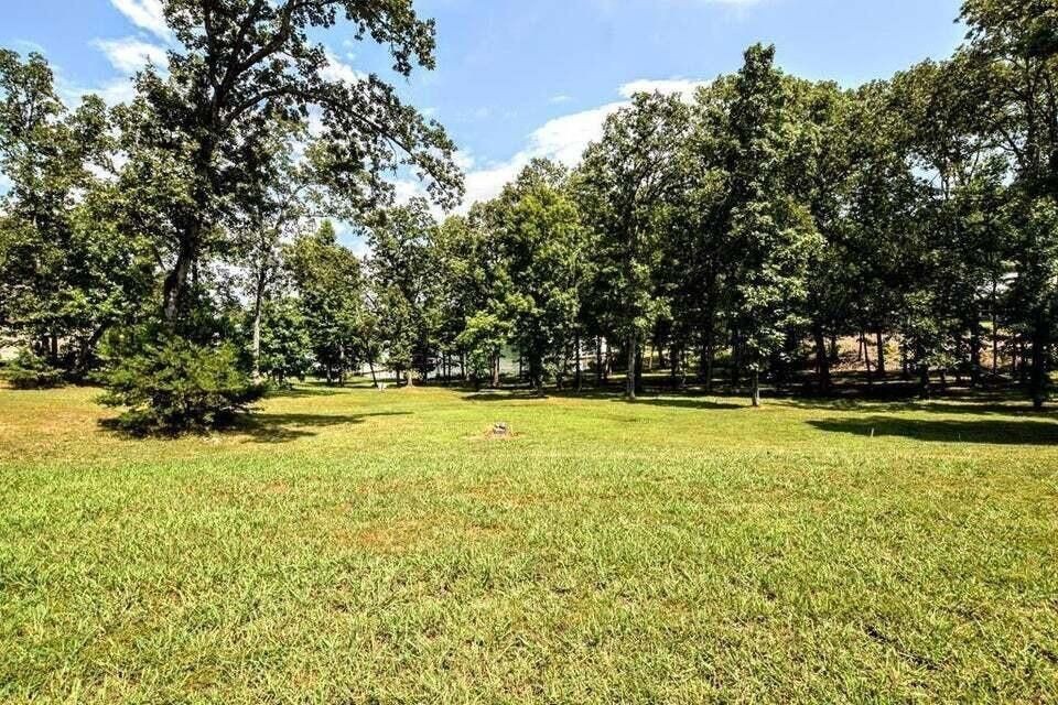 438 Lake Harbor Drive Property Photo 15
