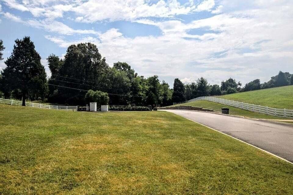 438 Lake Harbor Drive Property Photo 16