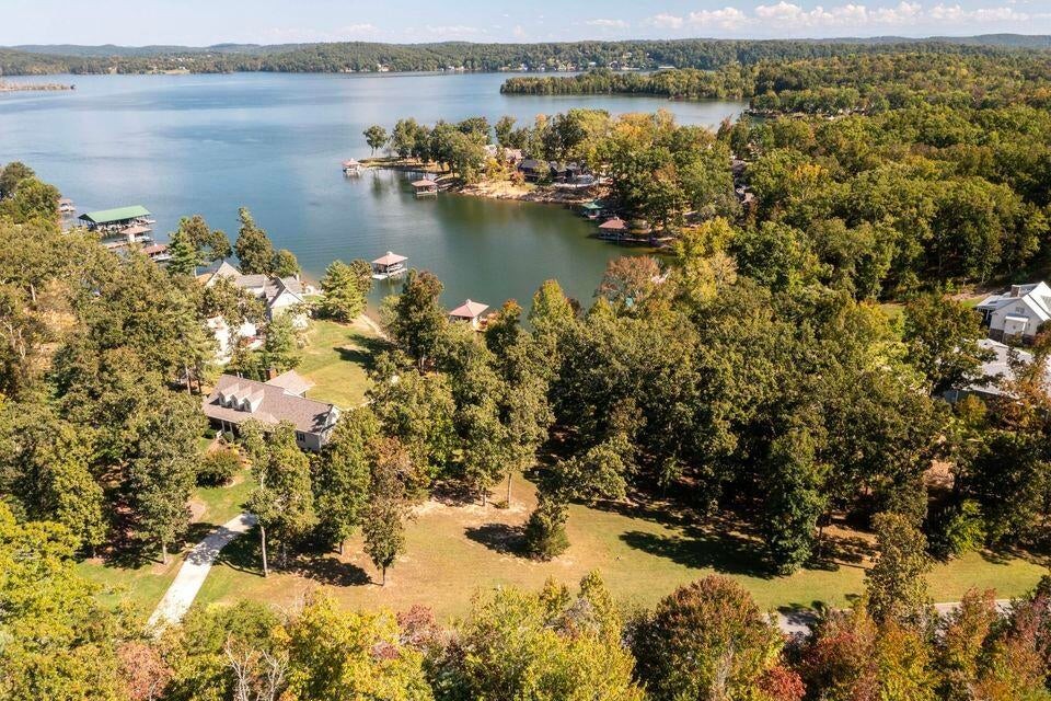 438 Lake Harbor Drive Property Photo 28