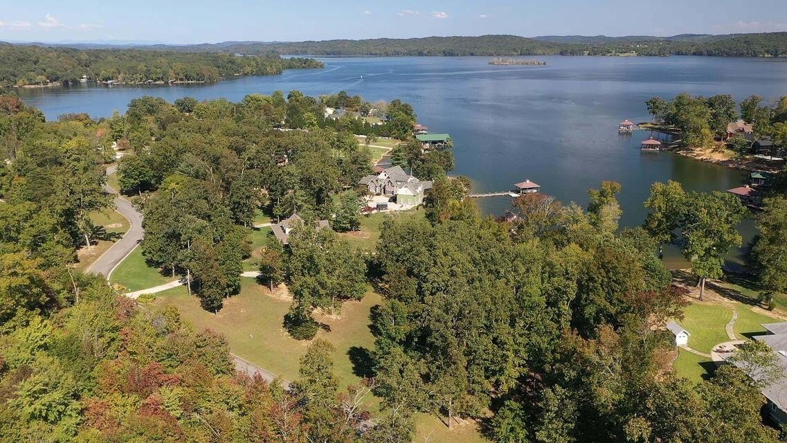 438 Lake Harbor Drive Property Photo 31