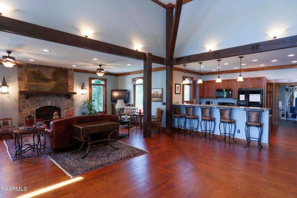 438 Lake Harbor Drive Property Photo 34
