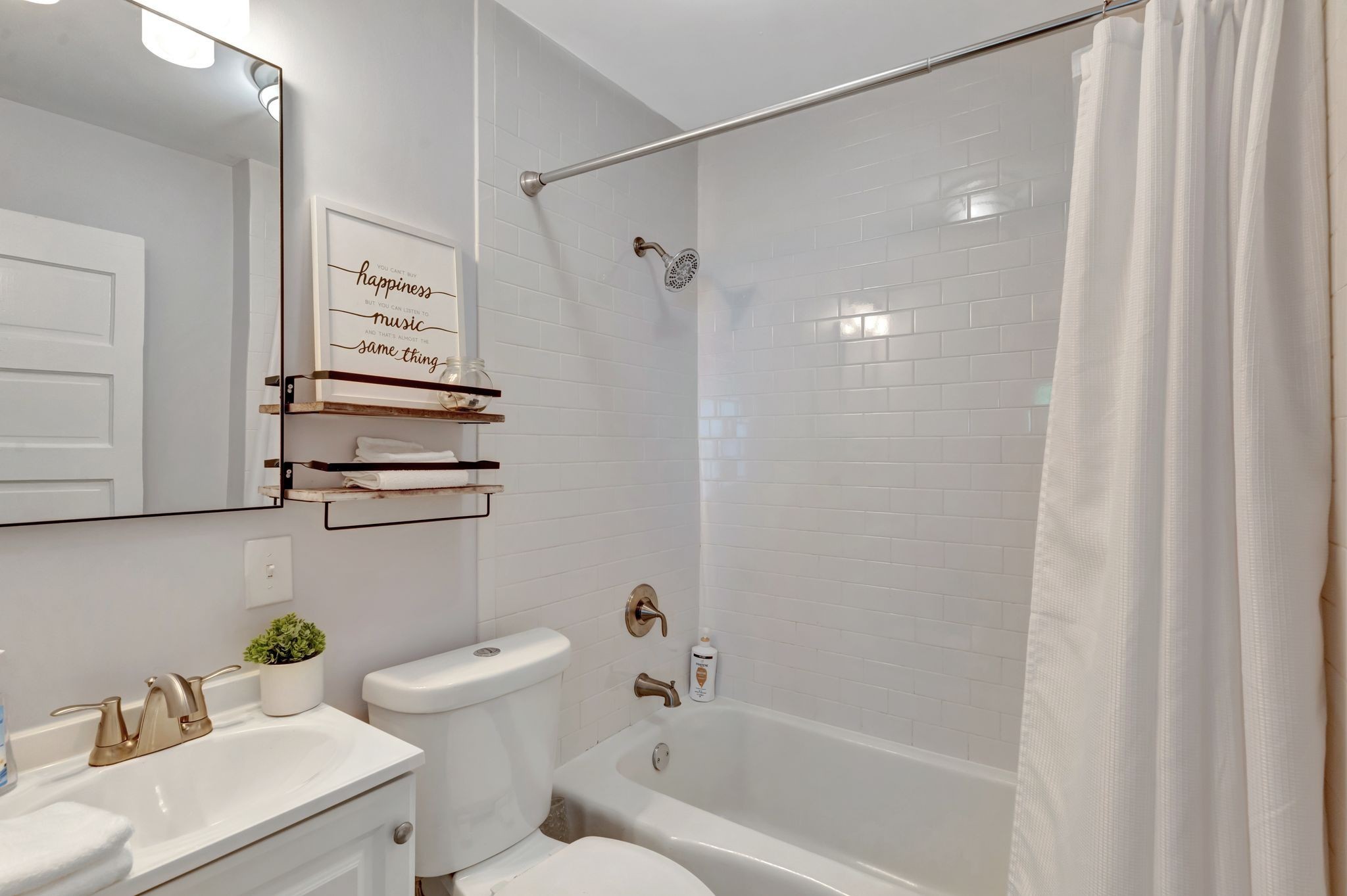 529 Wesley Ave Property Photo 12