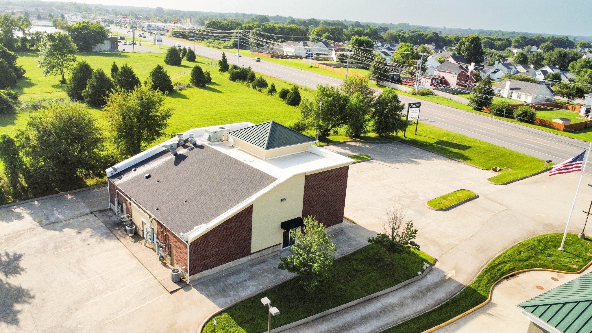 1933 Tiny Town Rd Property Photo 7