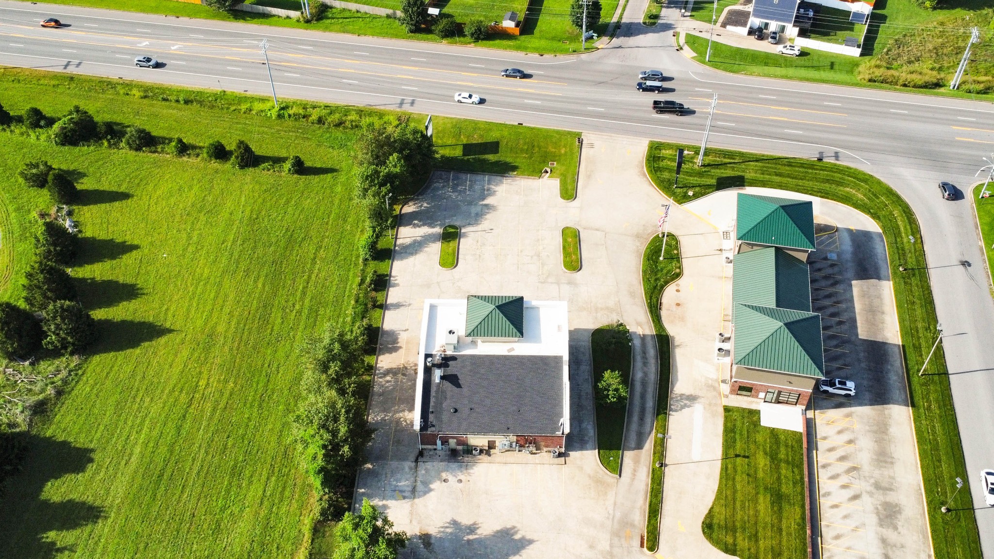 1933 Tiny Town Rd Property Photo 8