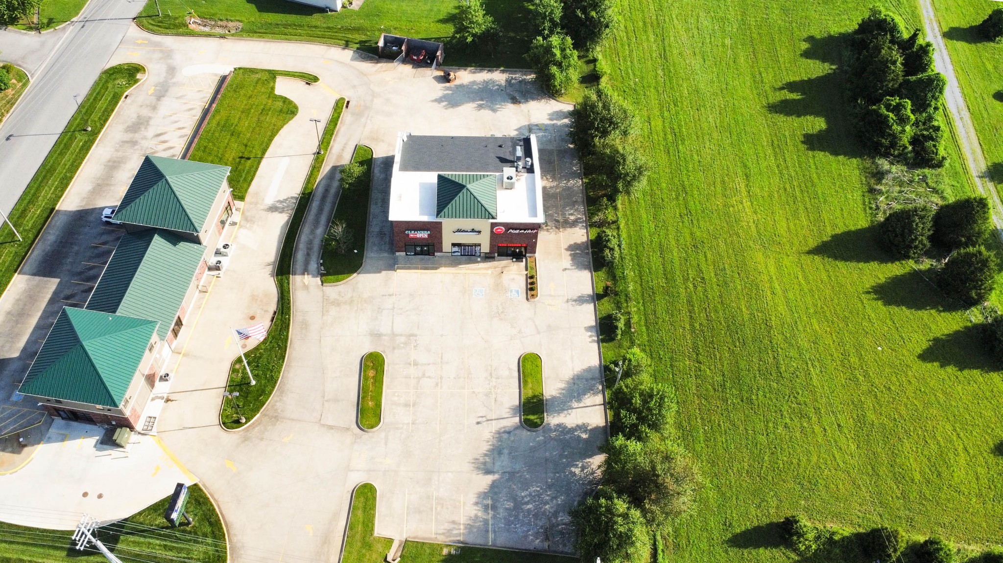 1933 Tiny Town Rd Property Photo 9