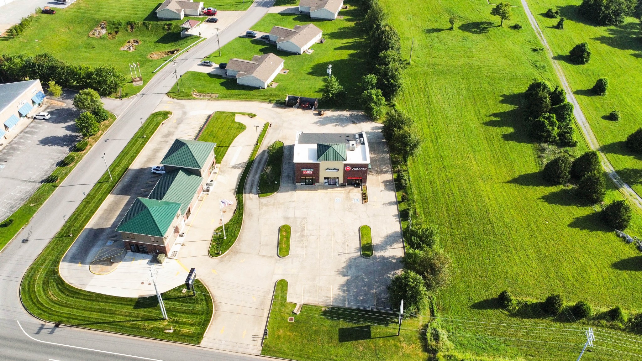 1933 Tiny Town Rd Property Photo 10