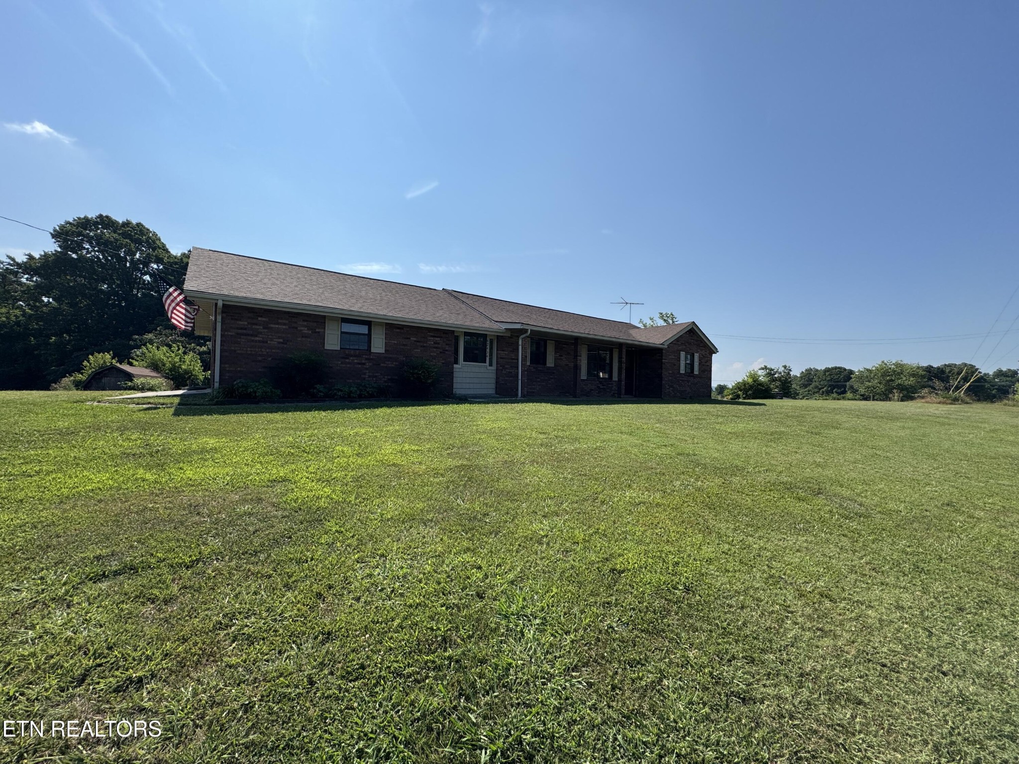 42434 N Highway 95 Property Photo 1