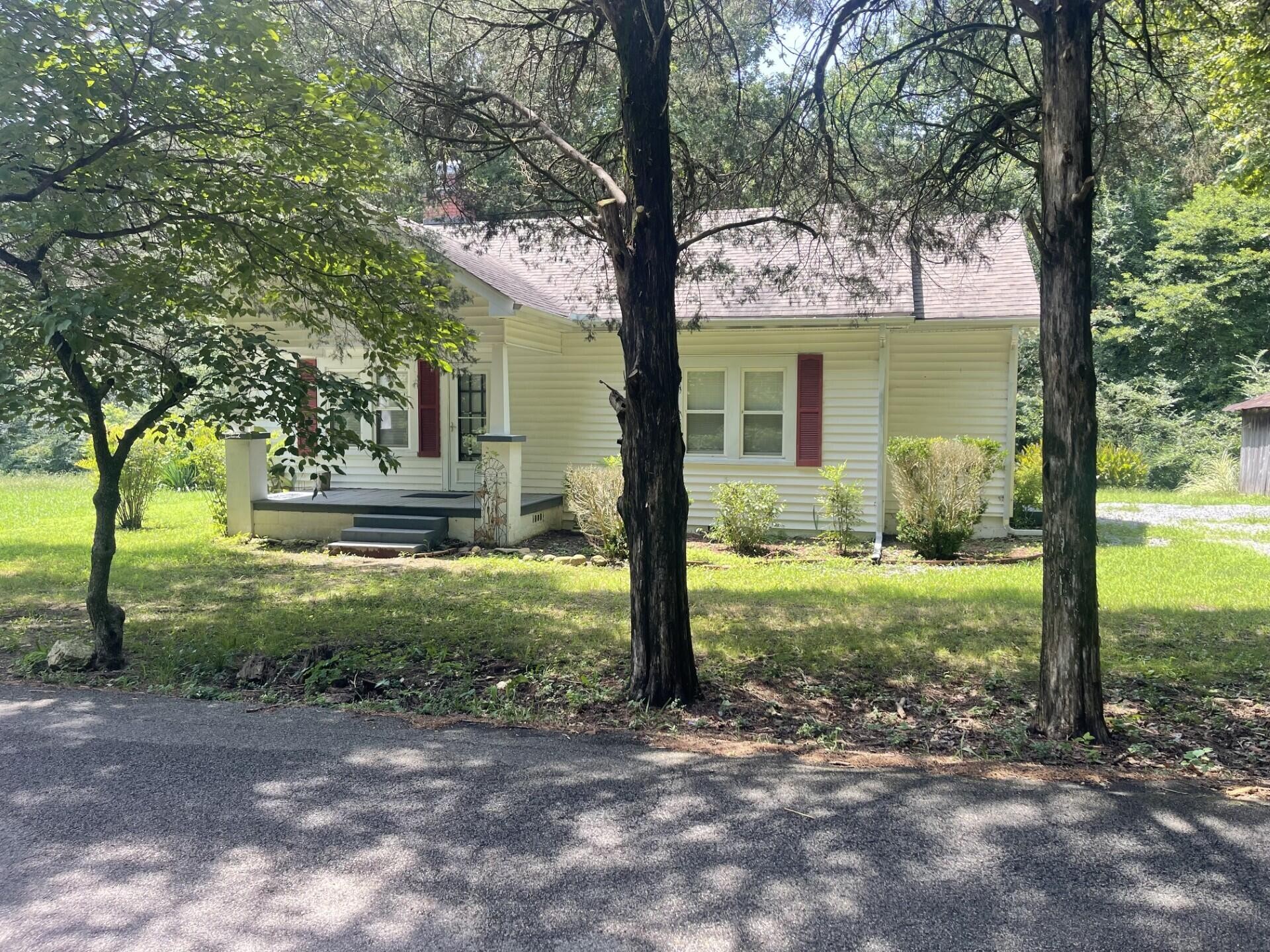 389 County Road 260 Property Photo 1