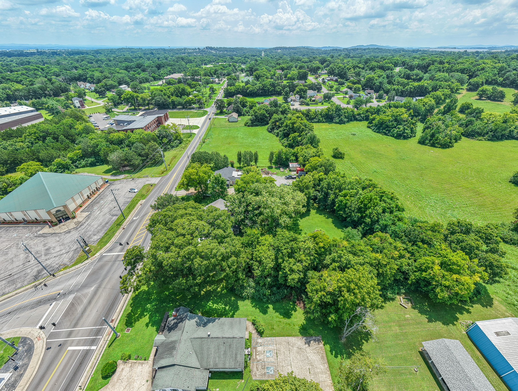 266 Old Nashville Hwy Property Photo 10