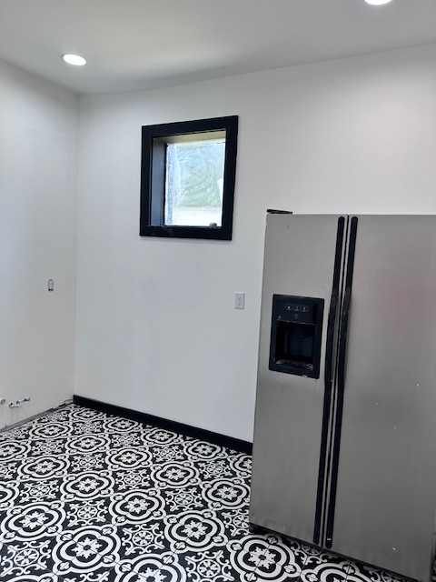 208 E Market St Property Photo 4
