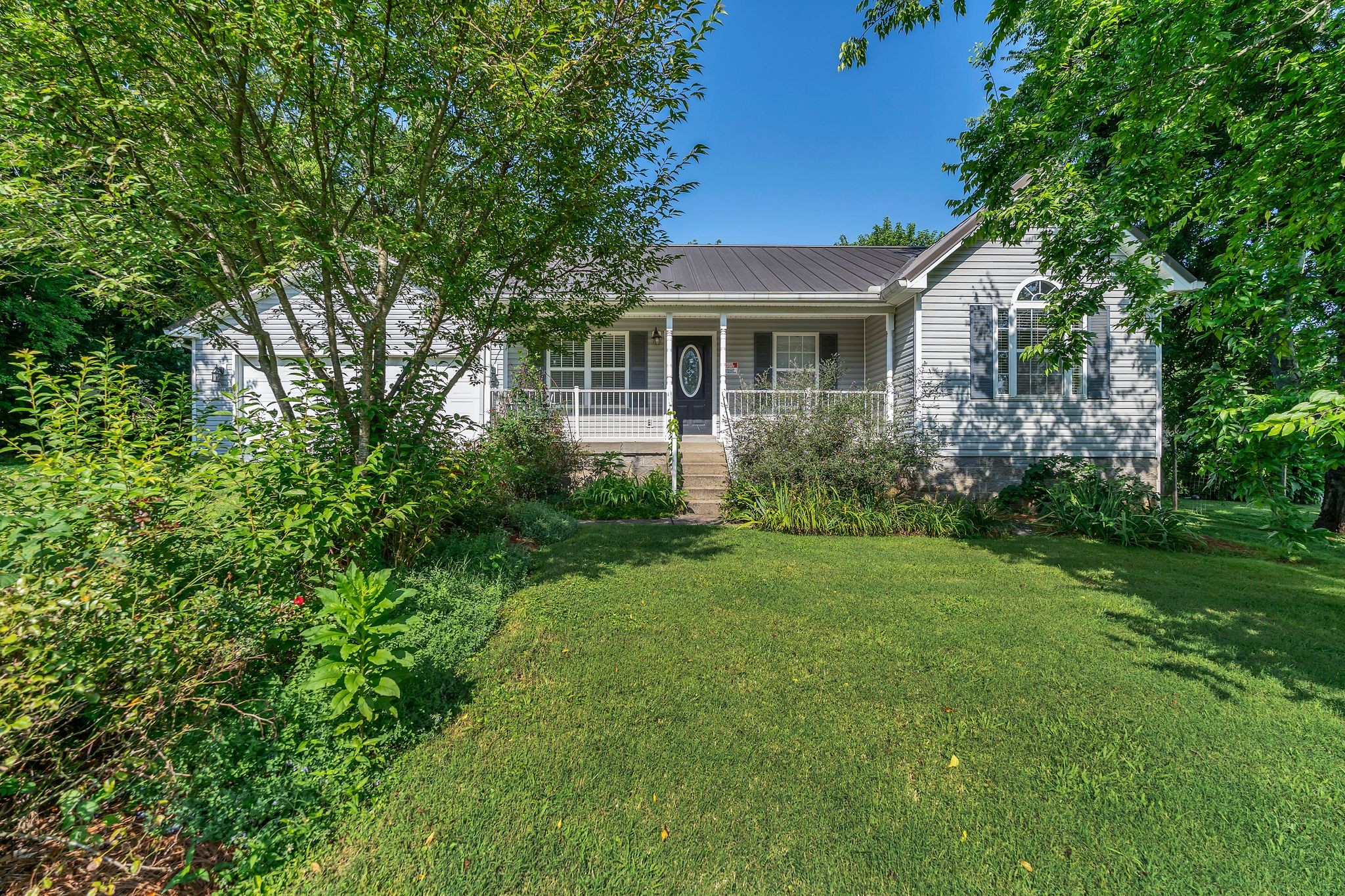 108 Crestview Dr Property Photo 4