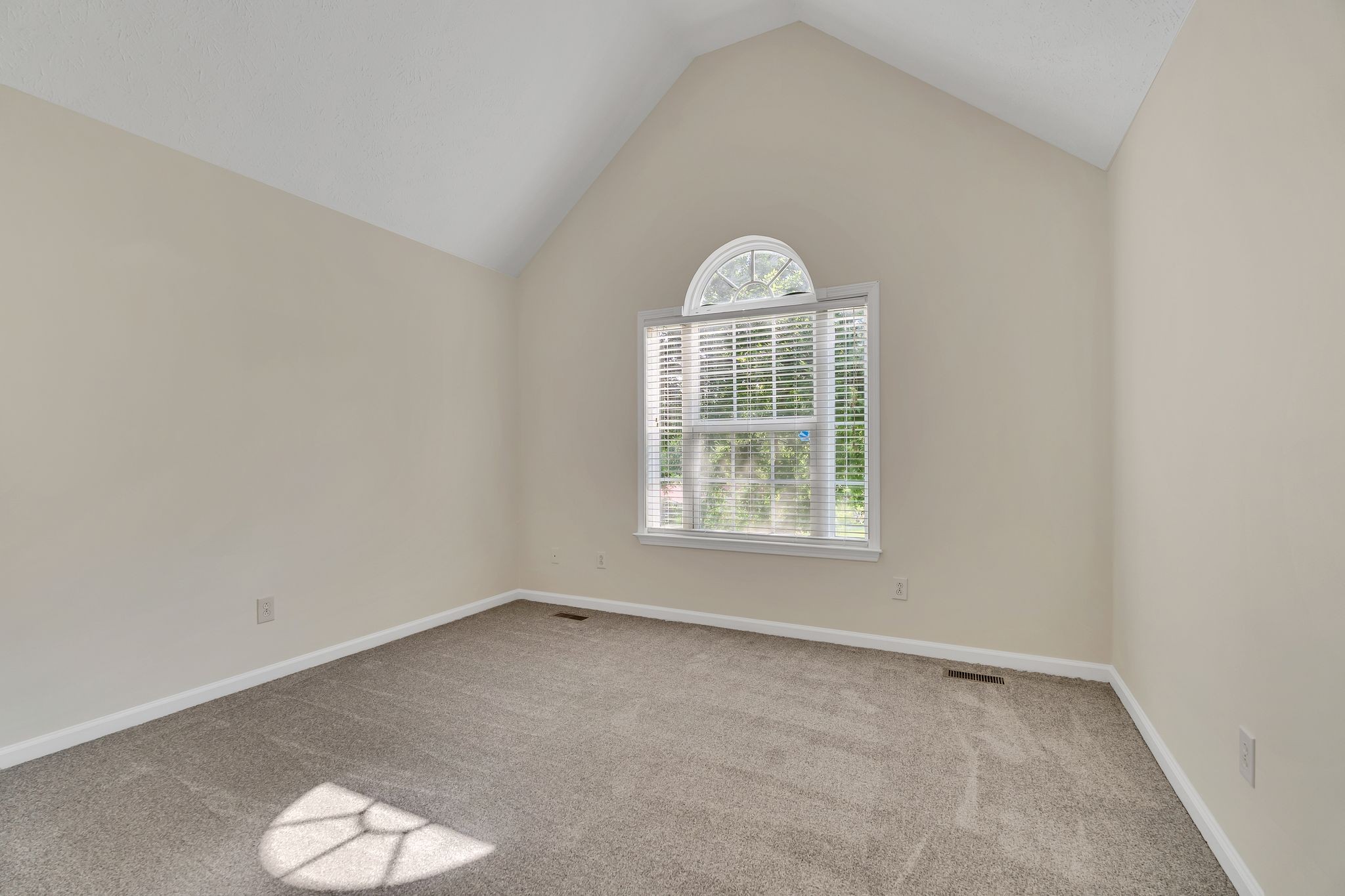 108 Crestview Dr Property Photo 20