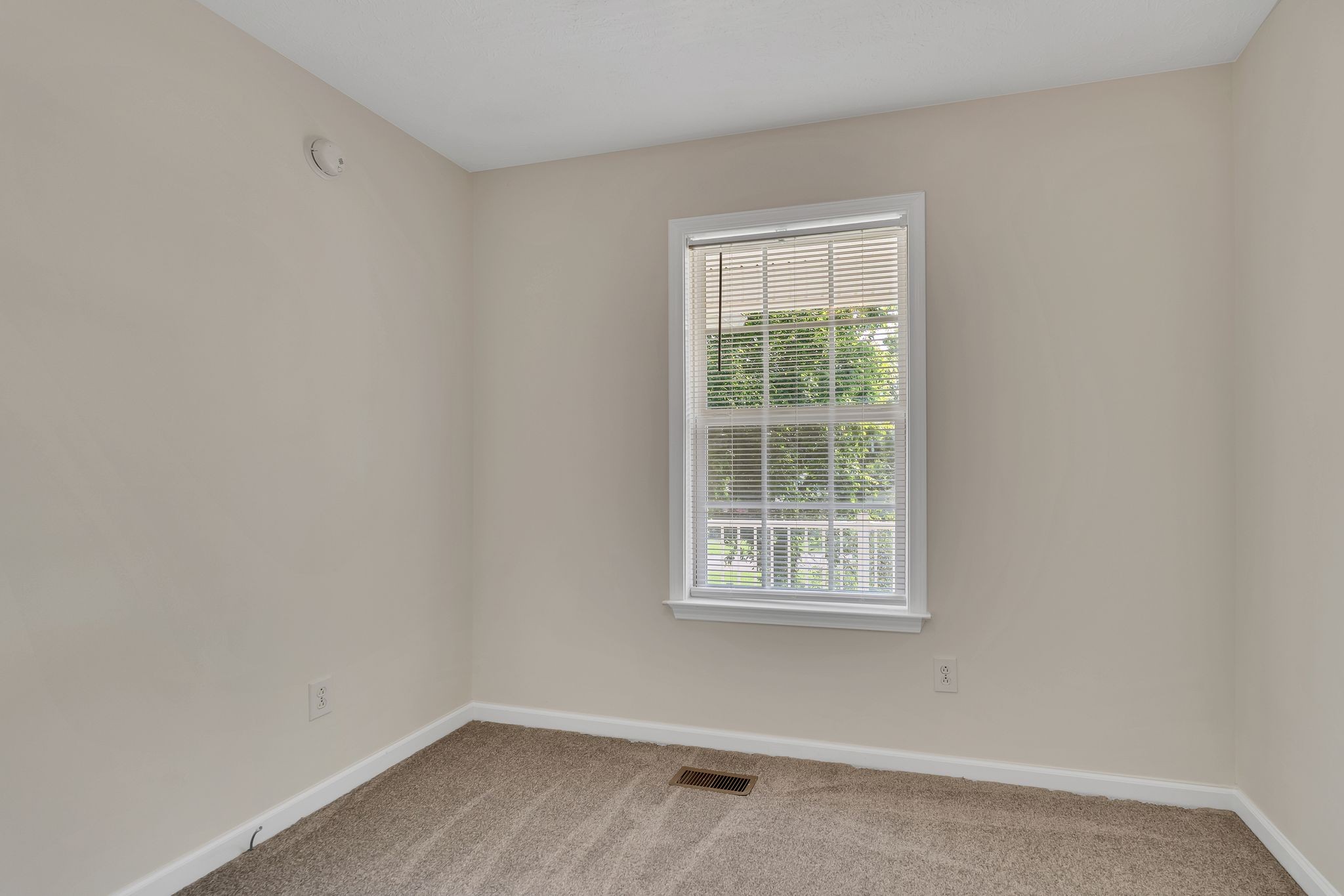 108 Crestview Dr Property Photo 28