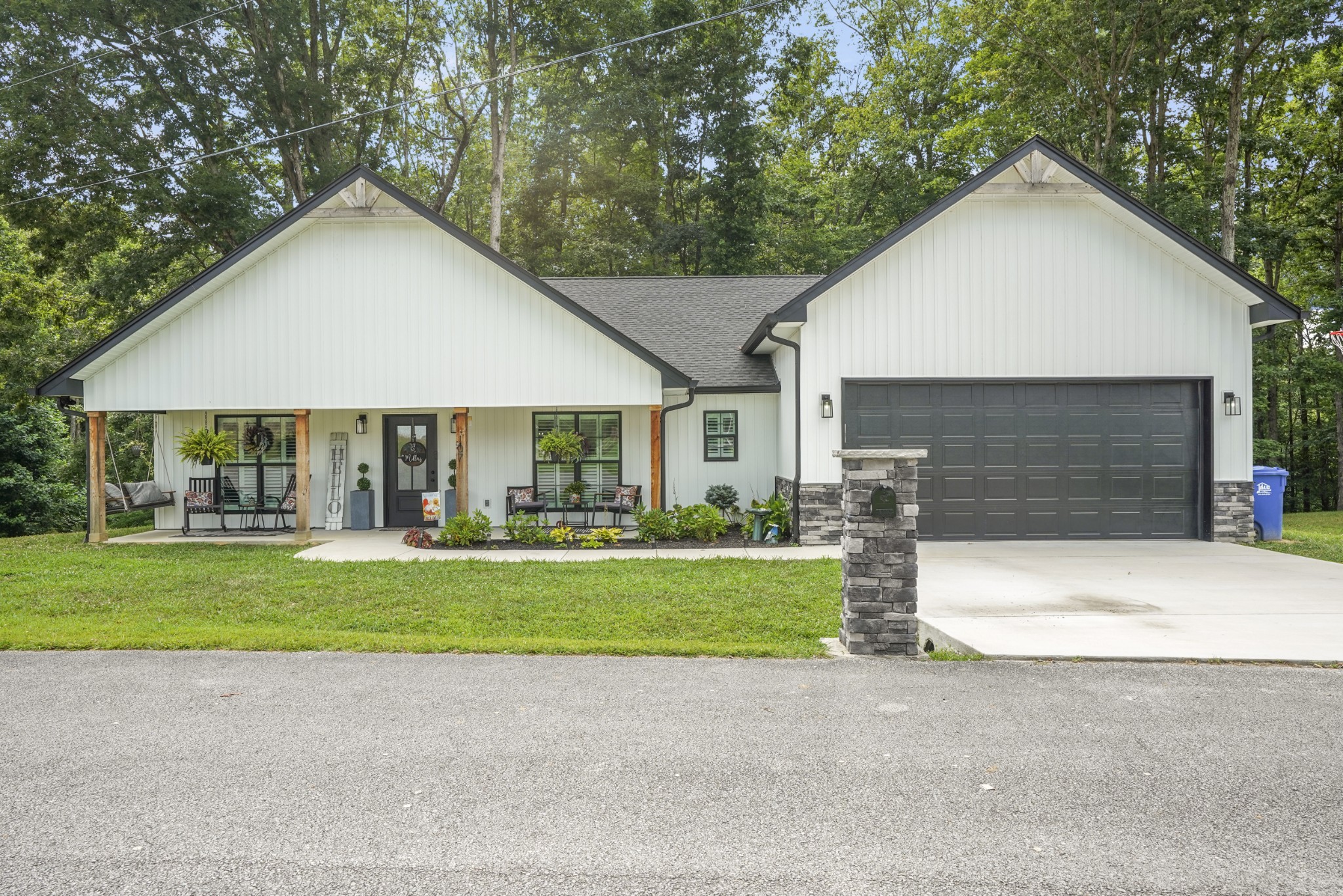 107 Lee Court Property Photo 1