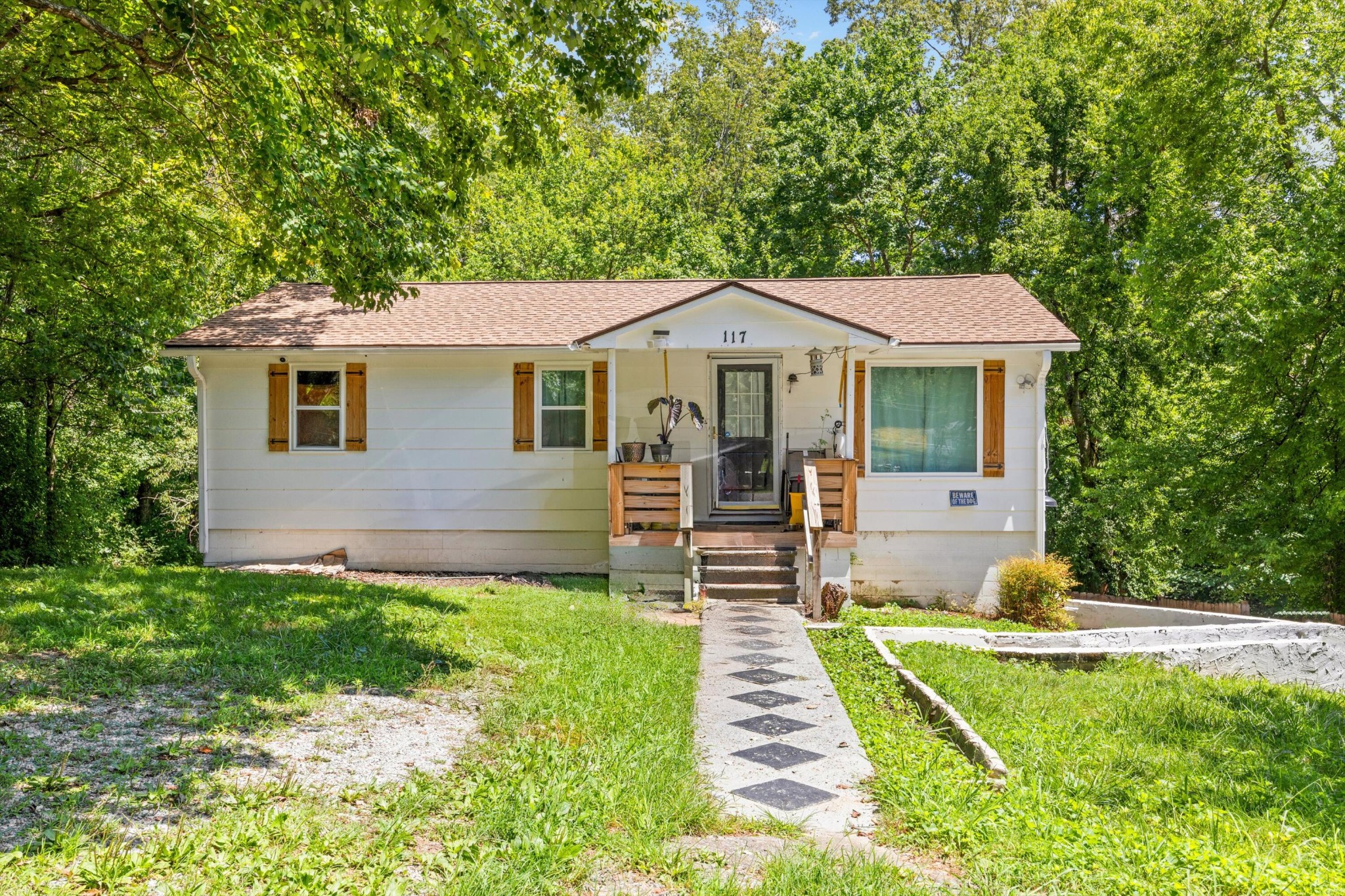 117 Newton Drive, Se Property Photo 1