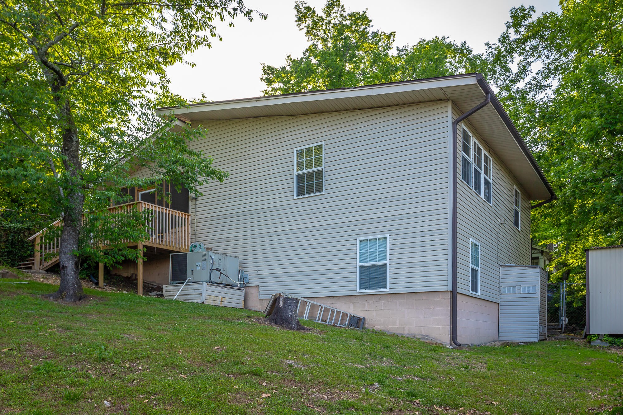 1108 Albany Street Property Photo 25