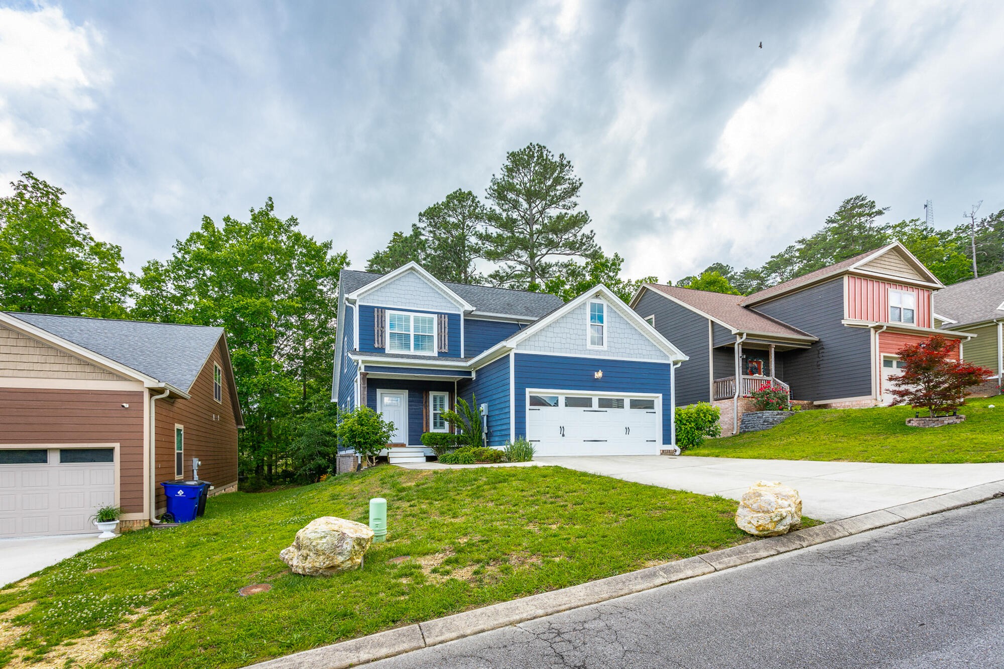 229 Courtland Crest Drive, Sw Property Photo 2