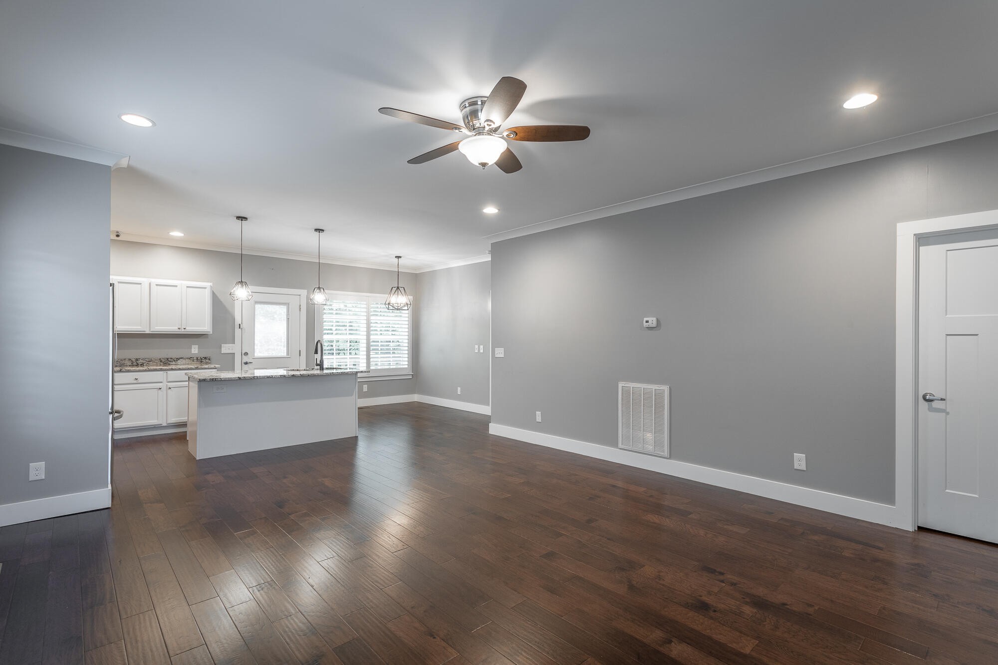 229 Courtland Crest Drive, Sw Property Photo 8