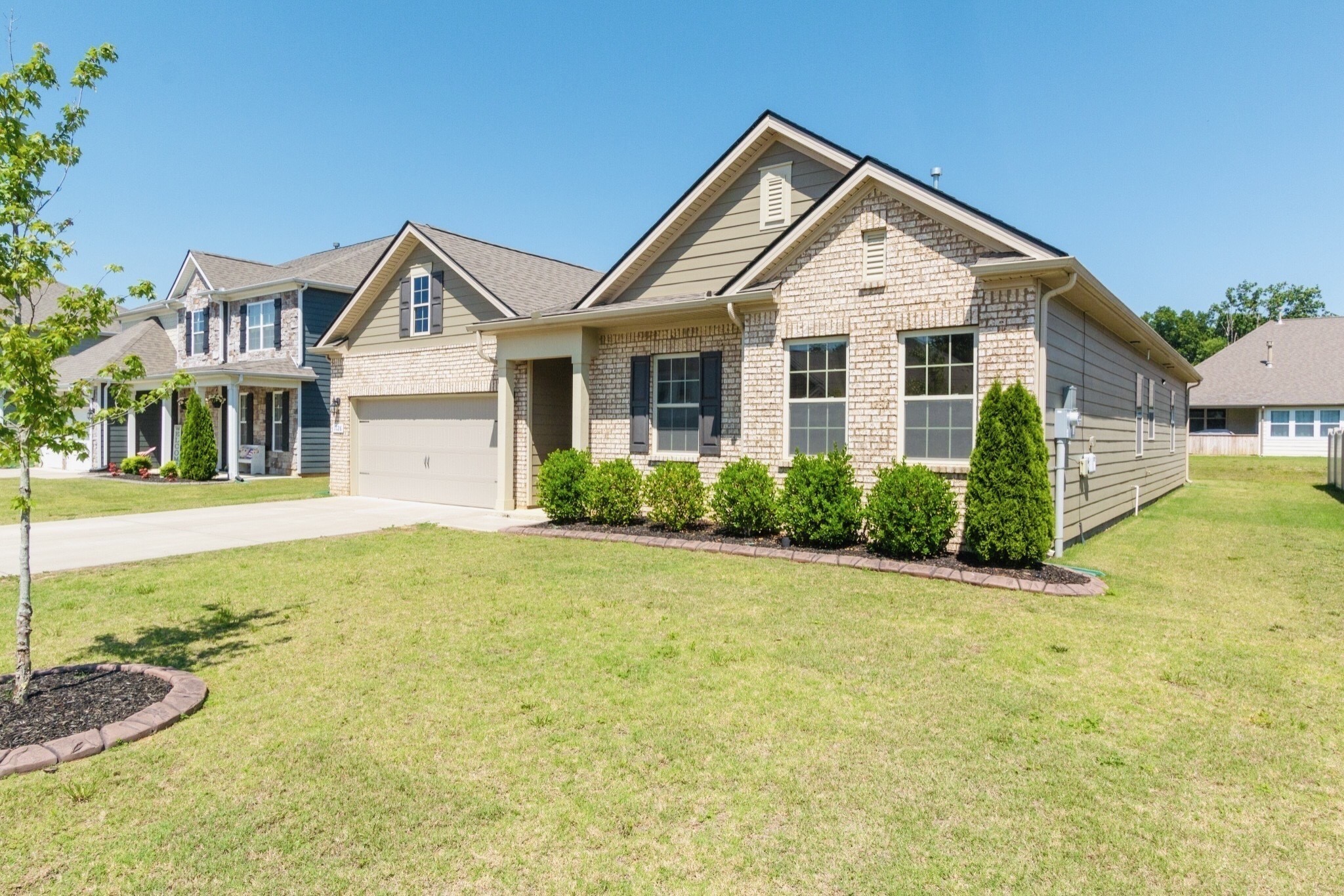 1126 Black Oak Dr Property Photo 1