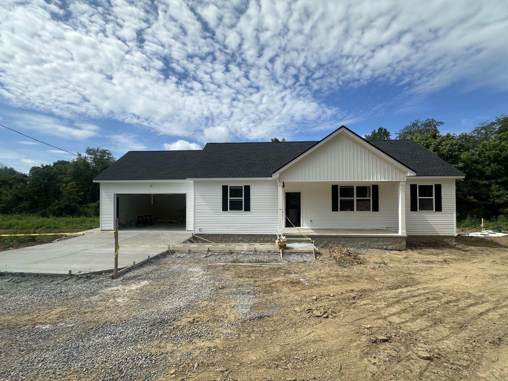 219 Holmes Gap Rd Property Photo 1