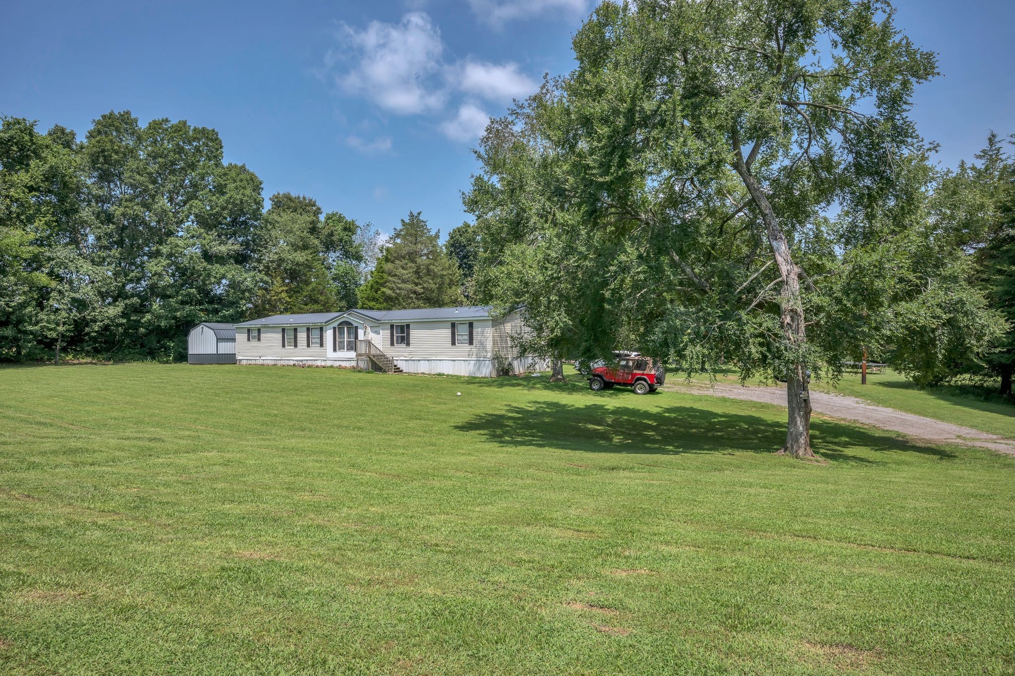 831 Coaling Rd