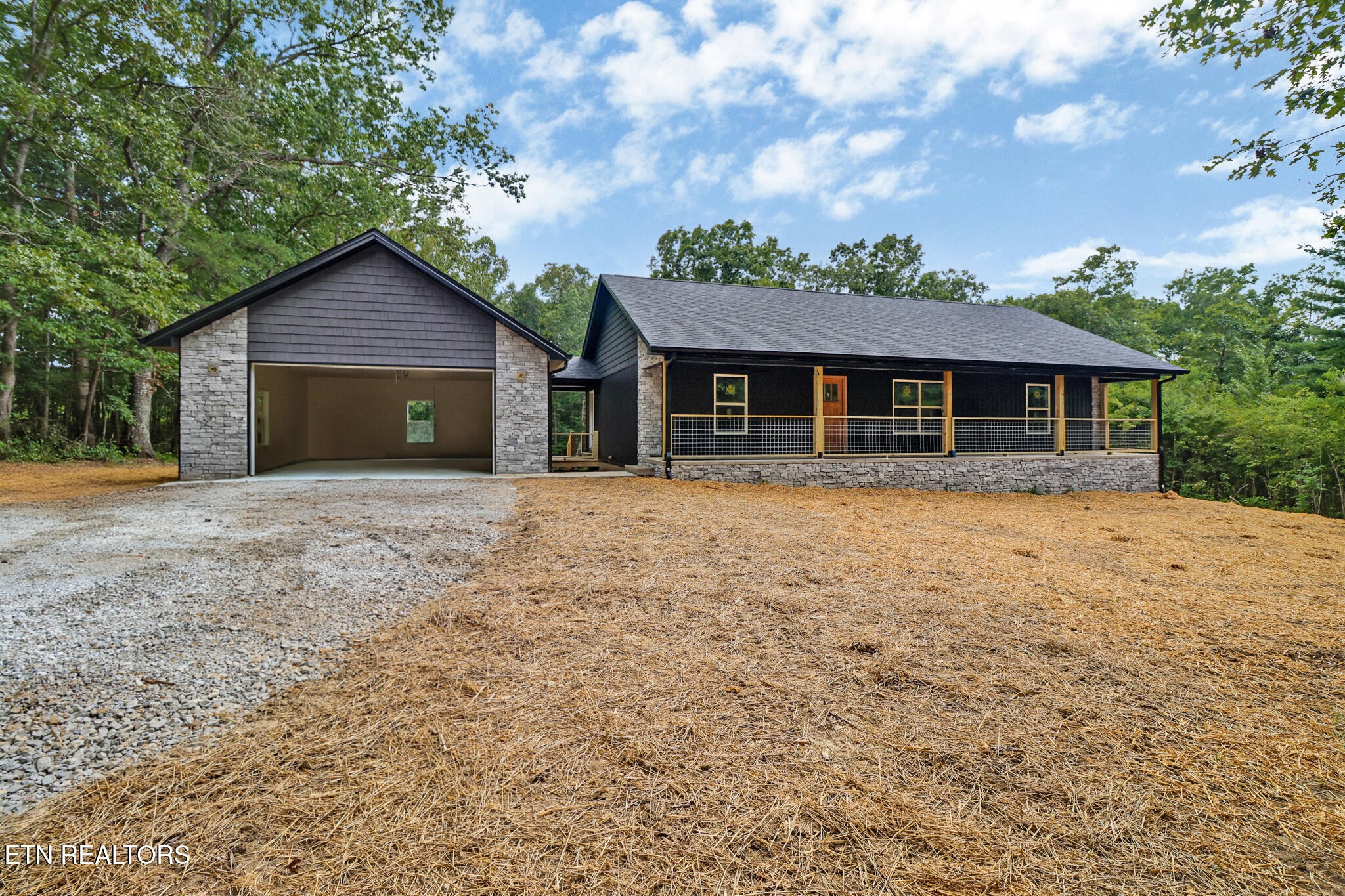 2759 Banner Springs Rd Property Photo 1