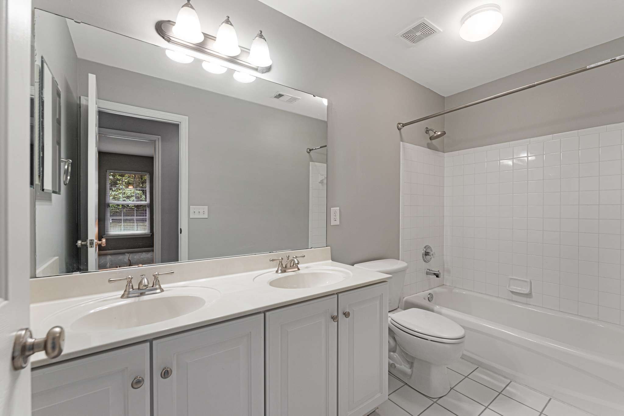 817 Holt Grove Ct Property Photo 35