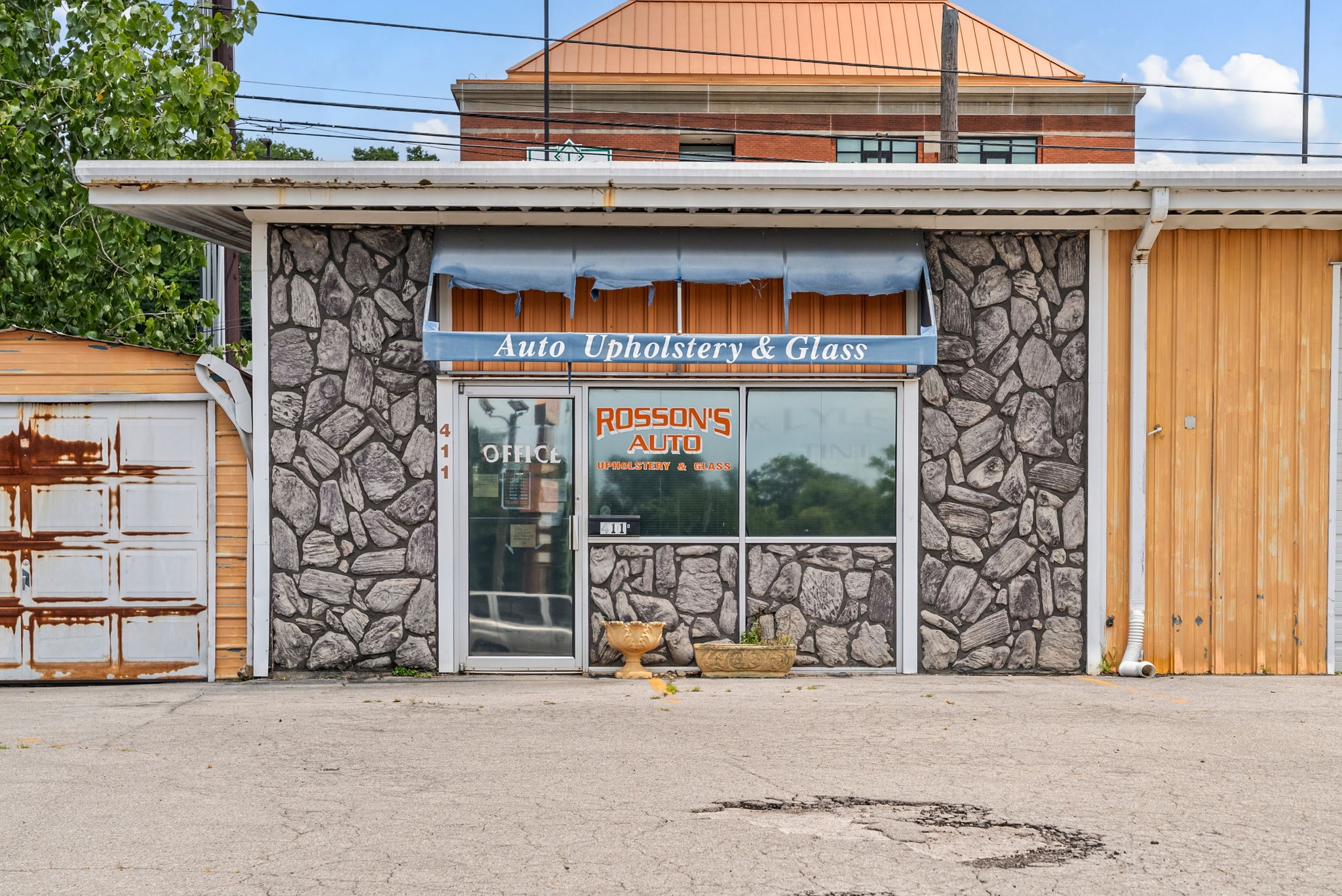 420 N Spring St Property Photo 6