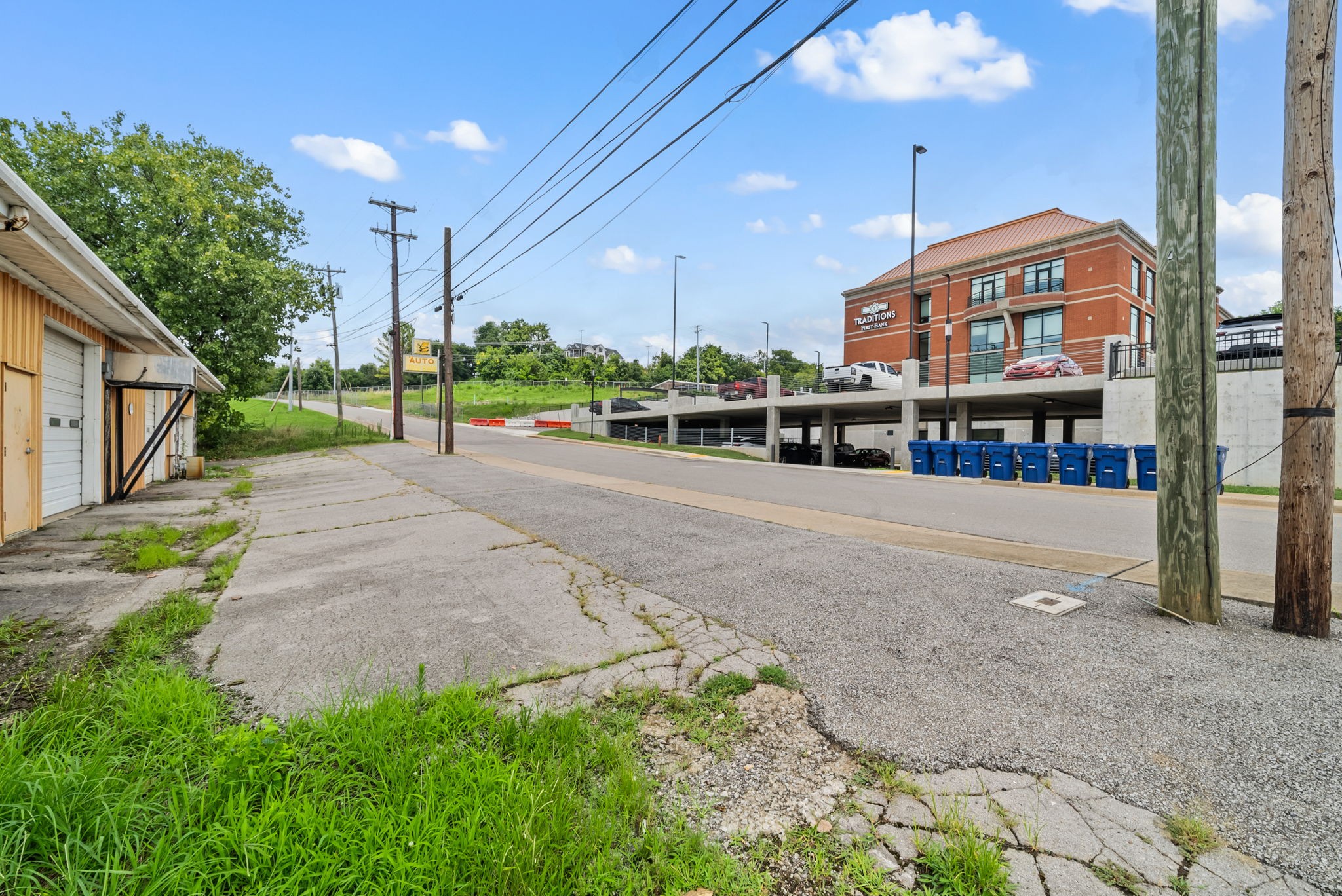 420 N Spring St Property Photo 37