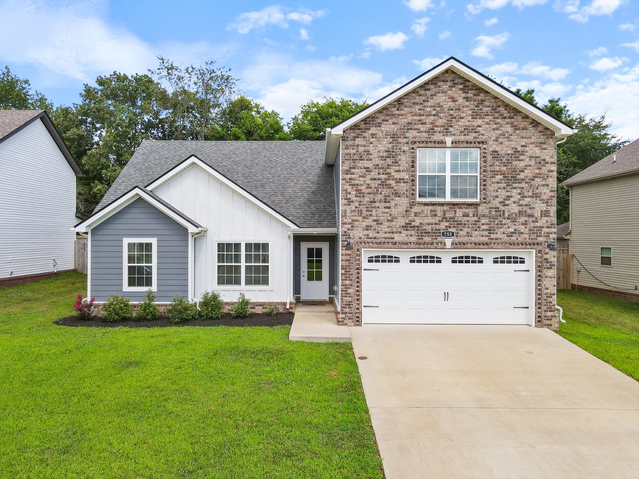 755 Lillian Grace Dr Property Photo 1