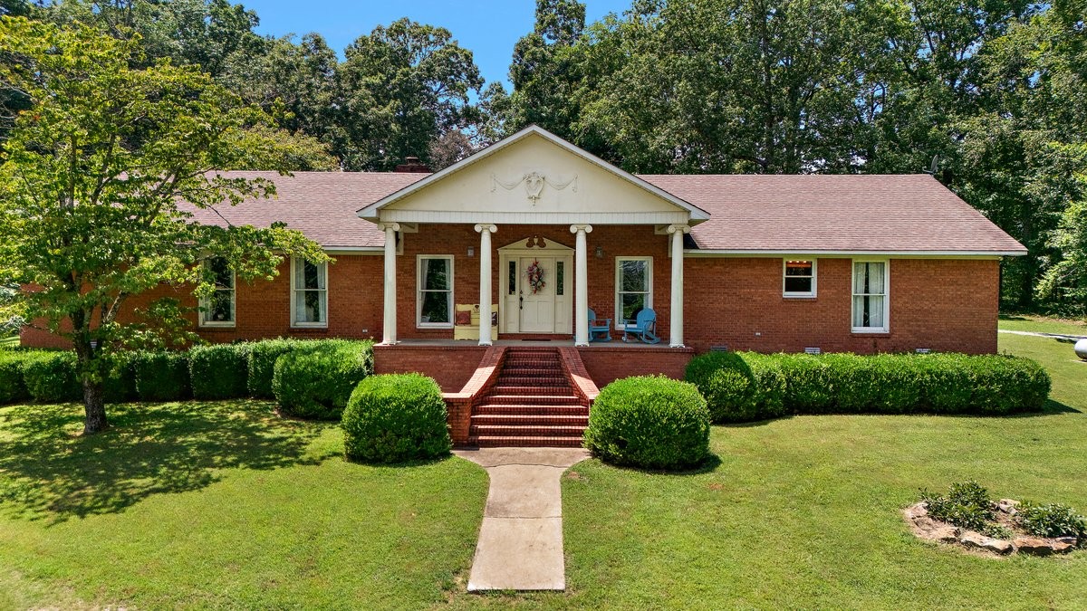 729 Rabbit Trail Rd Property Photo 1