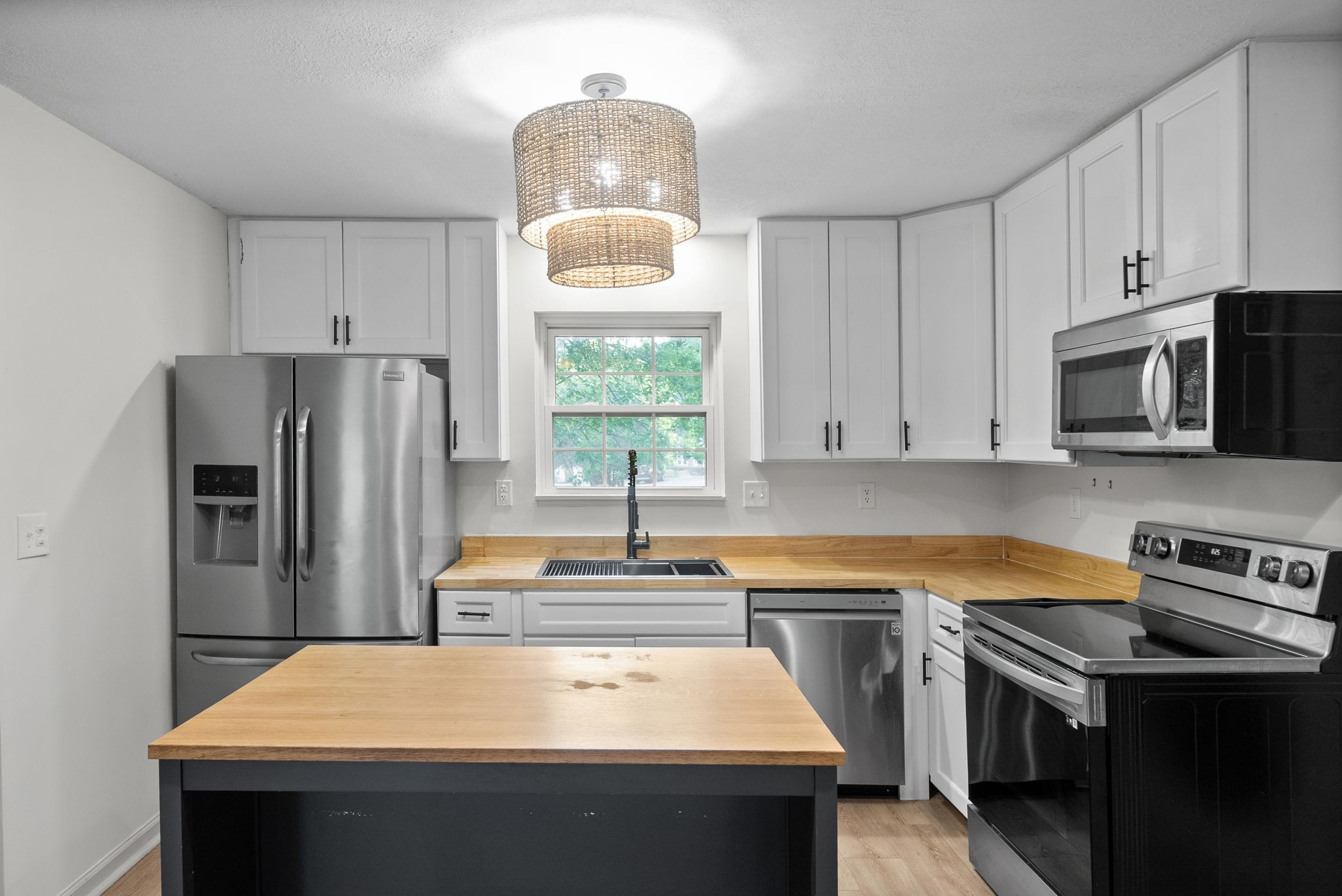 1972 Timberline Way Property Photo 1