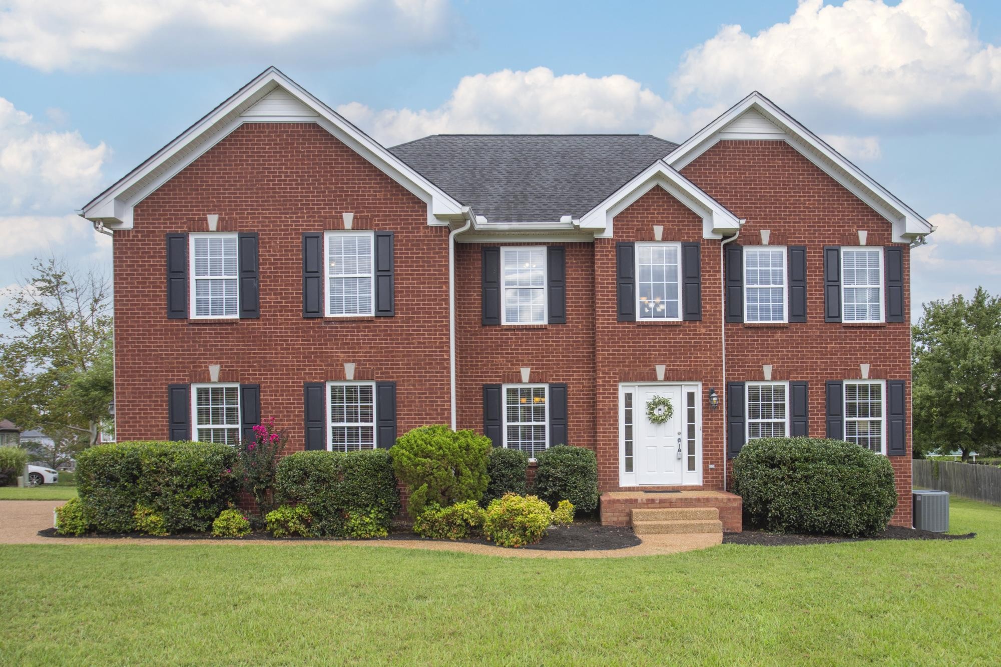 1400 Oakhall Trace Property Photo