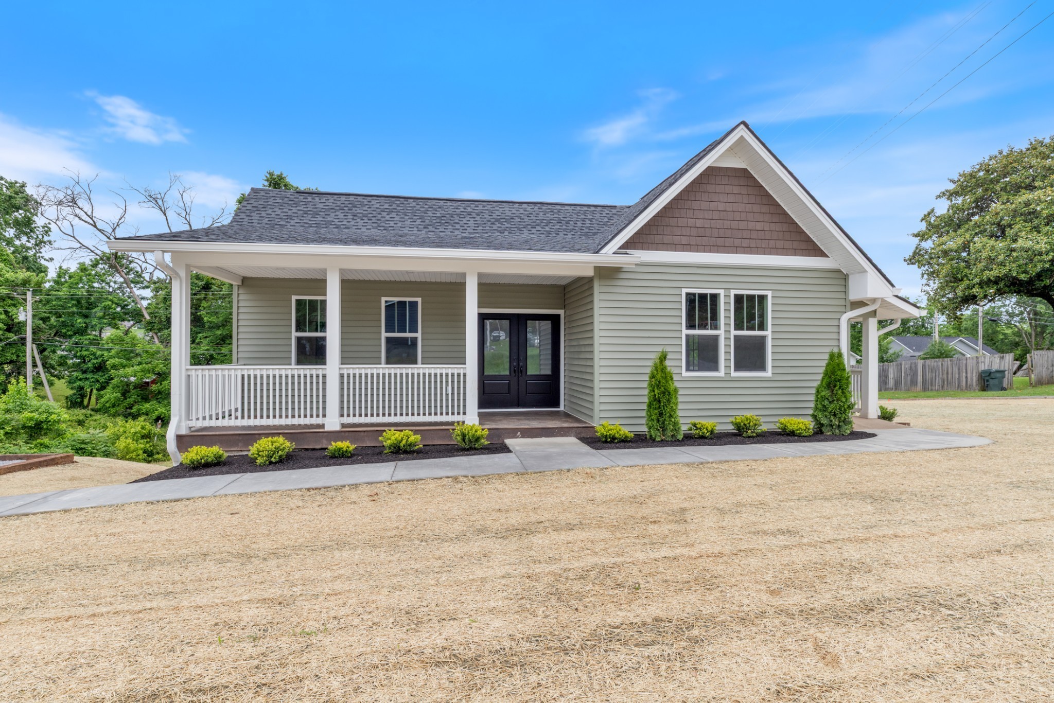 312 N Main St Property Photo 2