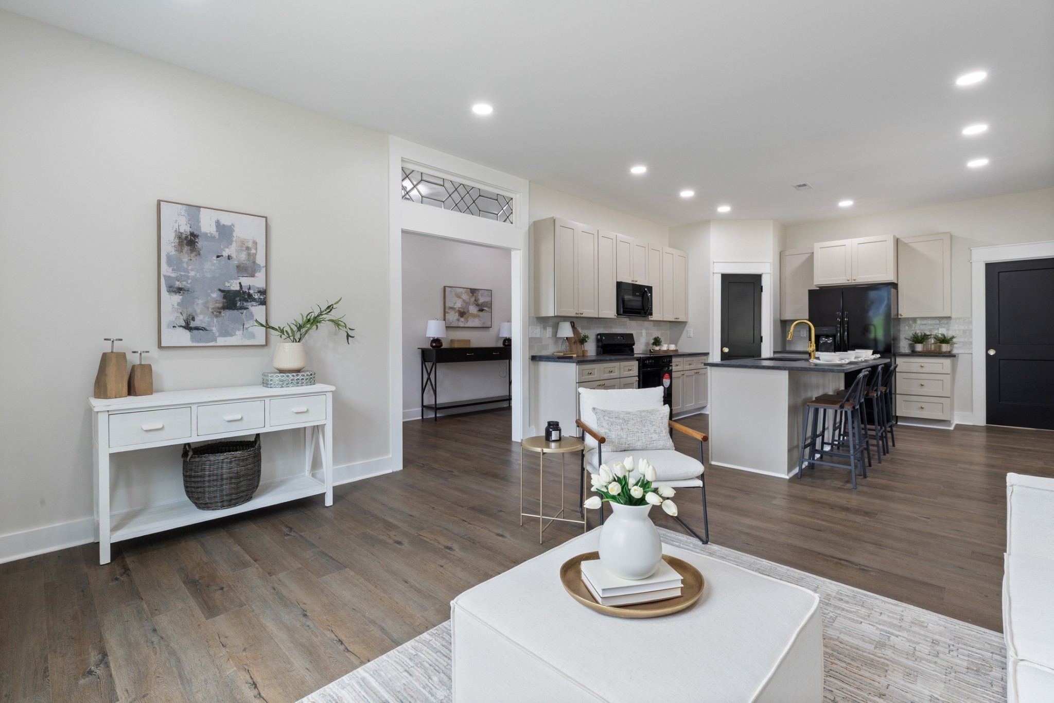 312 N Main St Property Photo 11