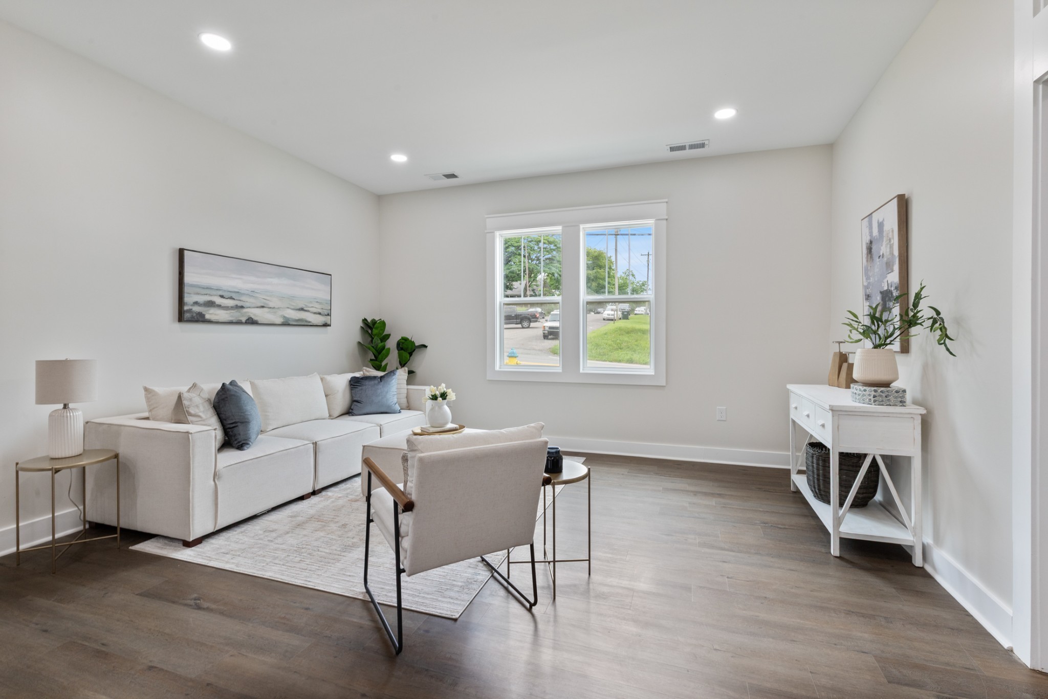 312 N Main St Property Photo 14