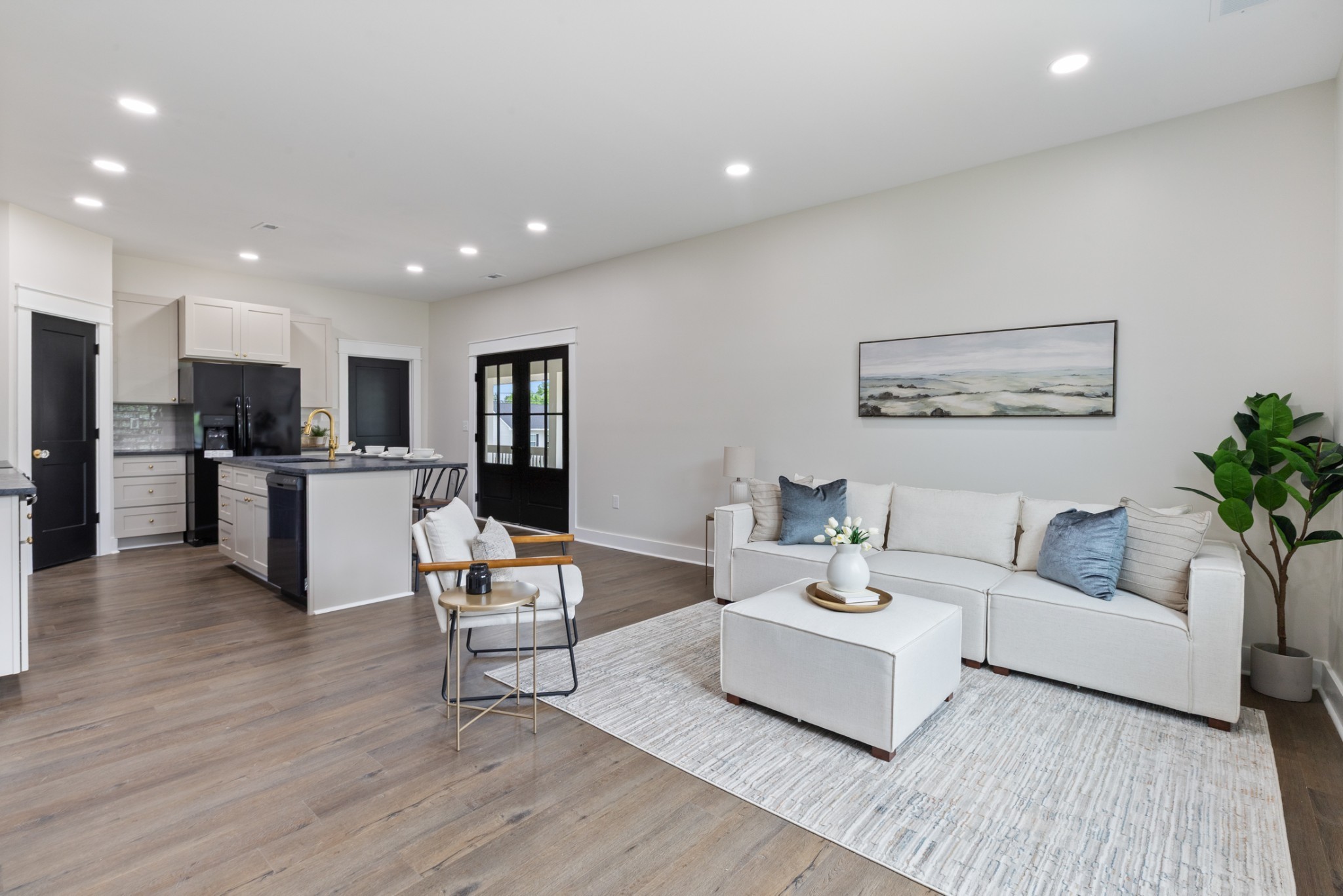 312 N Main St Property Photo 15