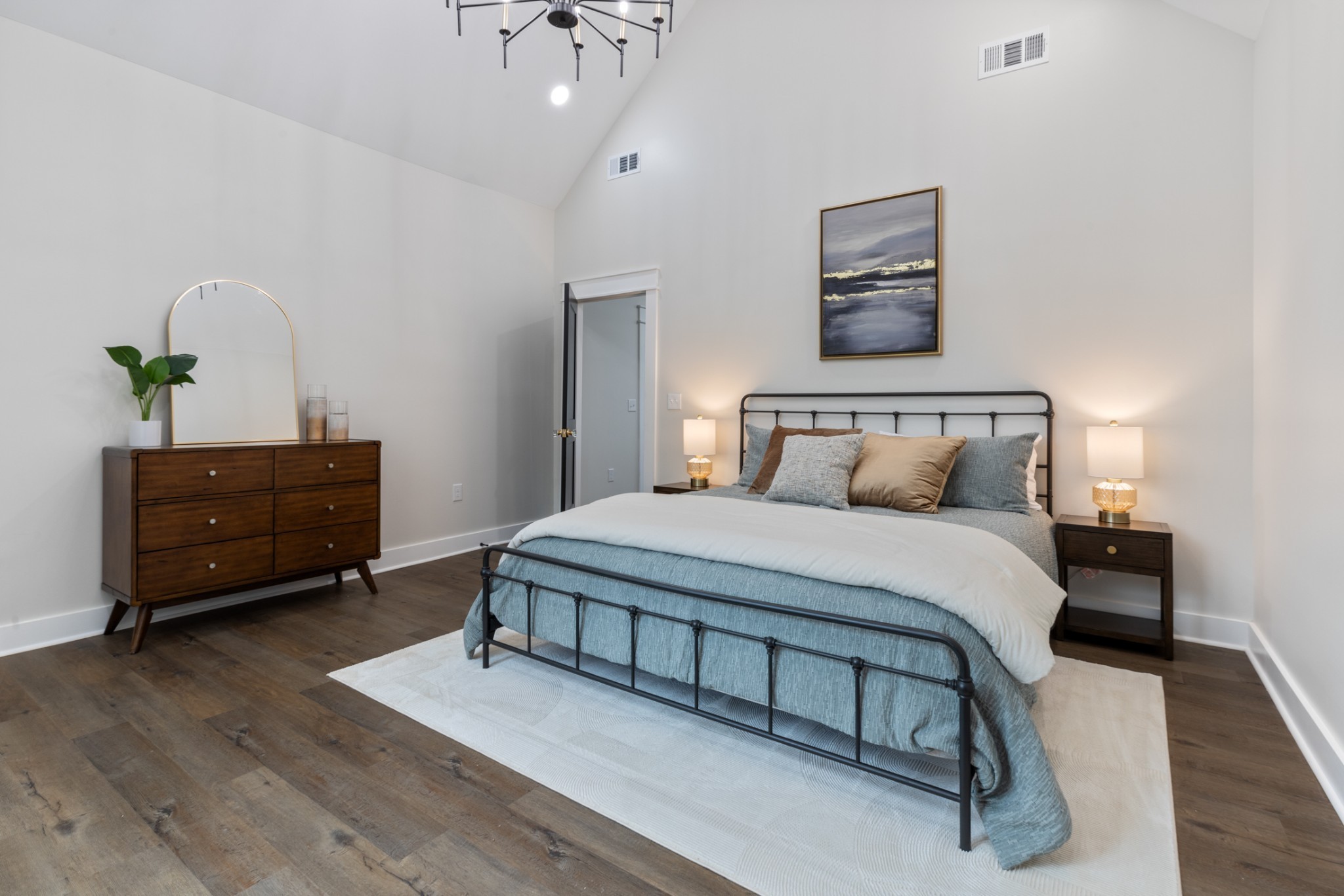 312 N Main St Property Photo 24